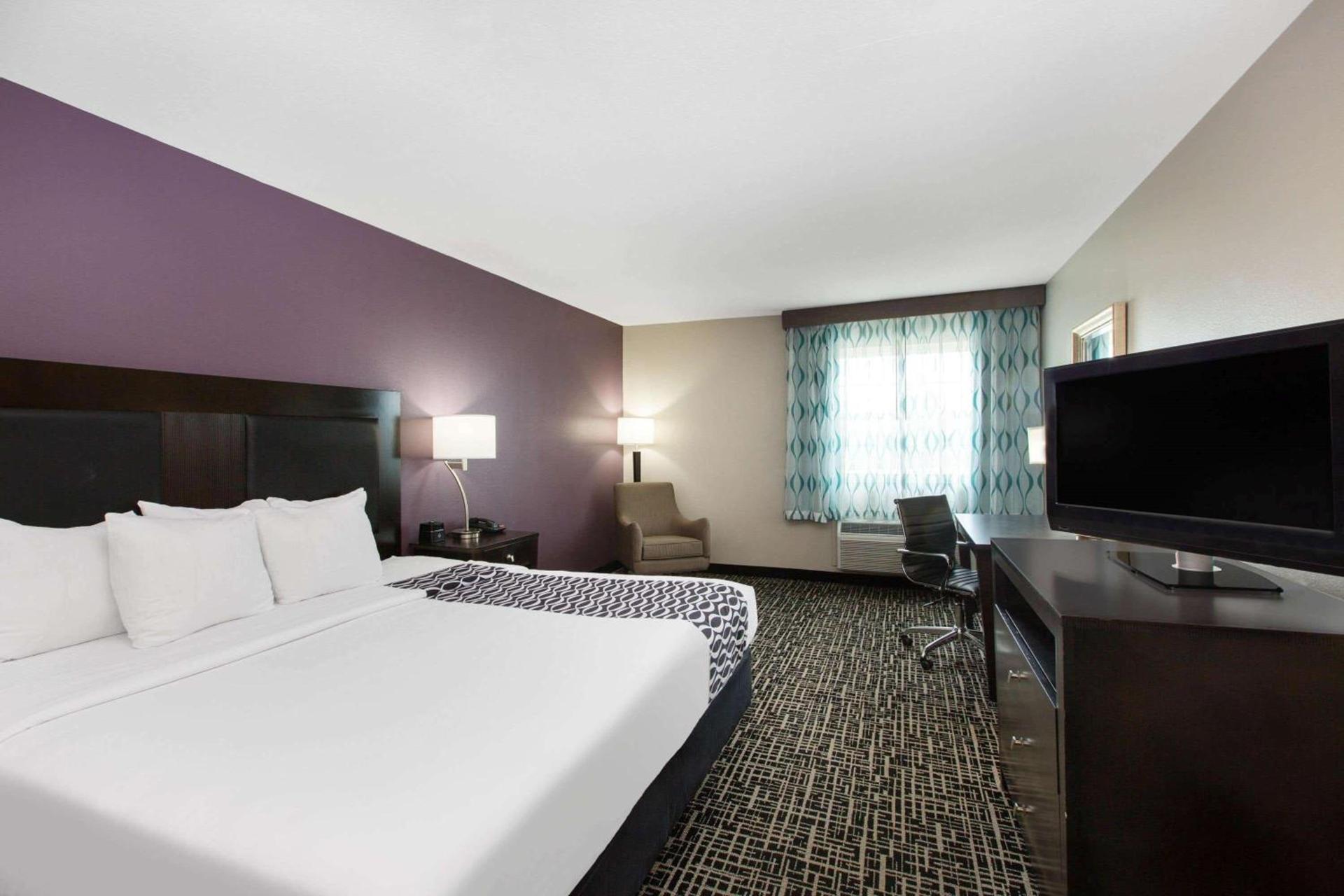 La Quinta by Wyndham Blue Springs photo 26