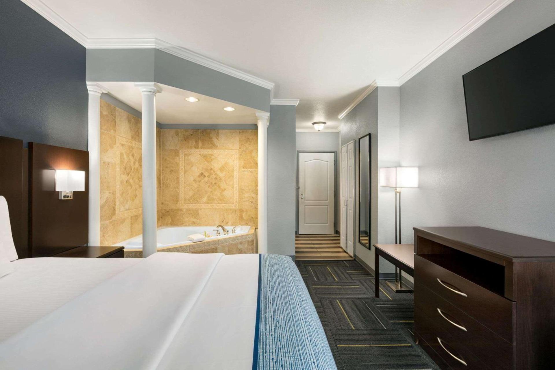 La Quinta by Wyndham Dublin photo 15