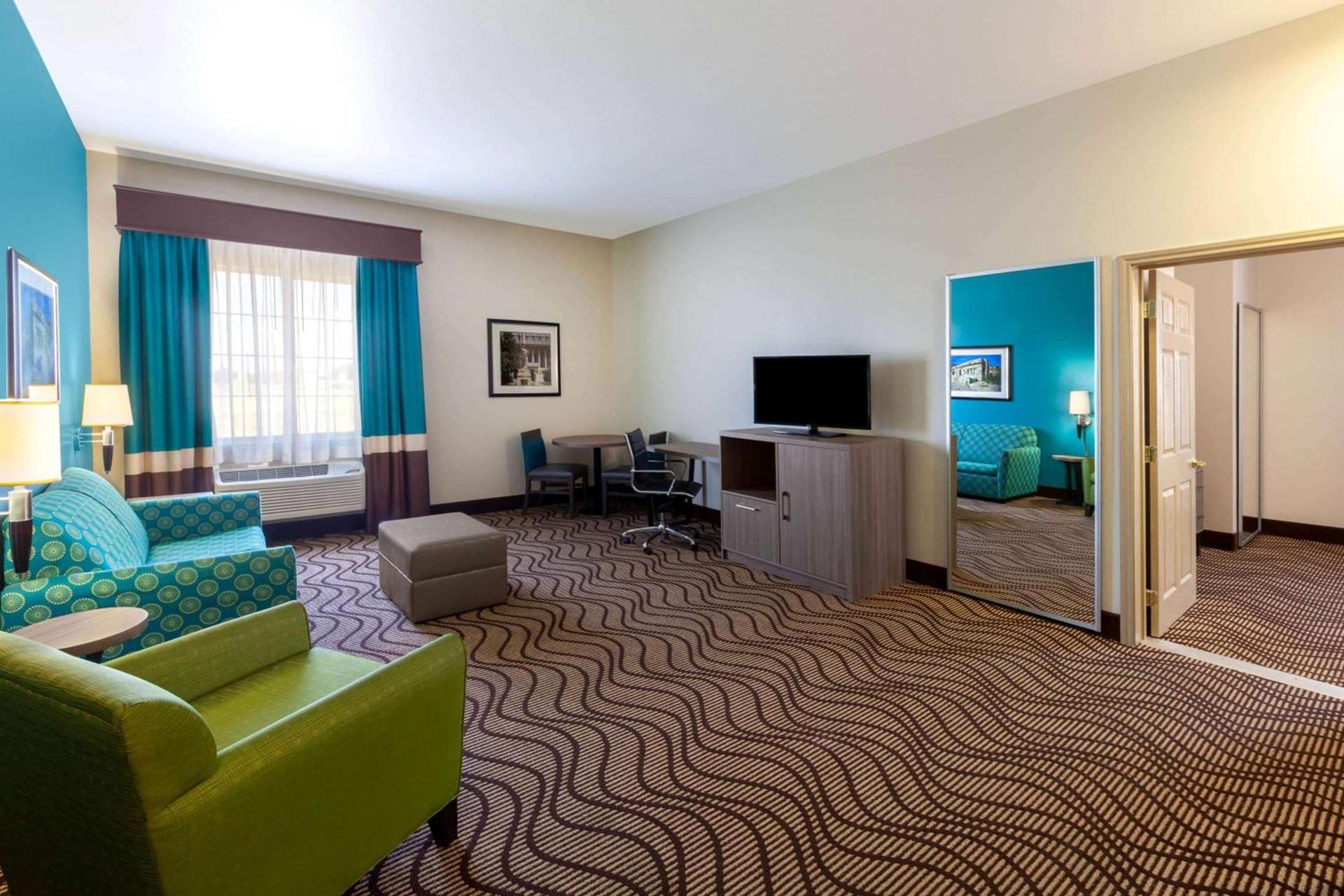 La Quinta by Wyndham Midland North photo 17