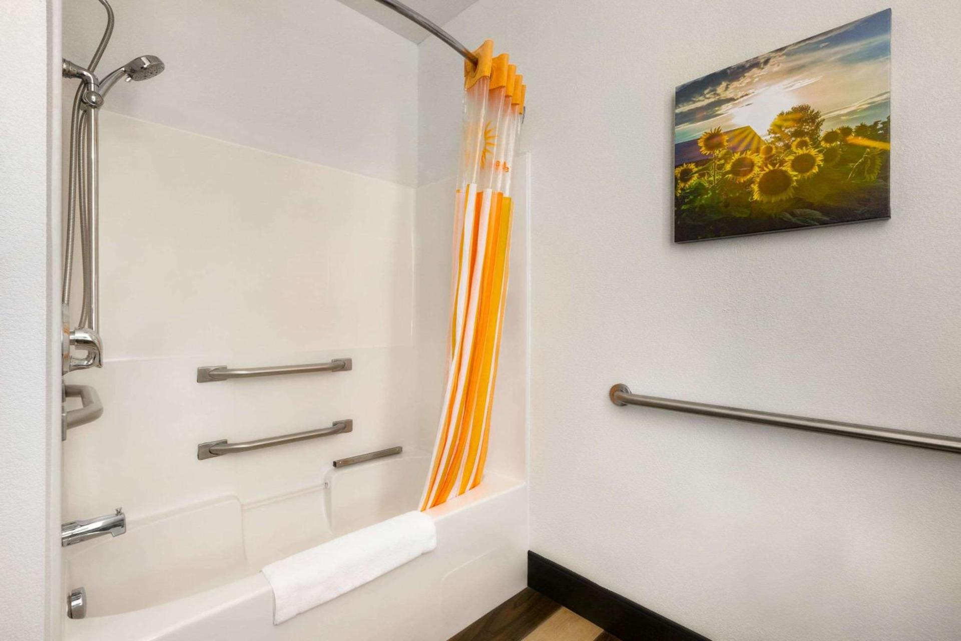 La Quinta by Wyndham Dublin photo 19