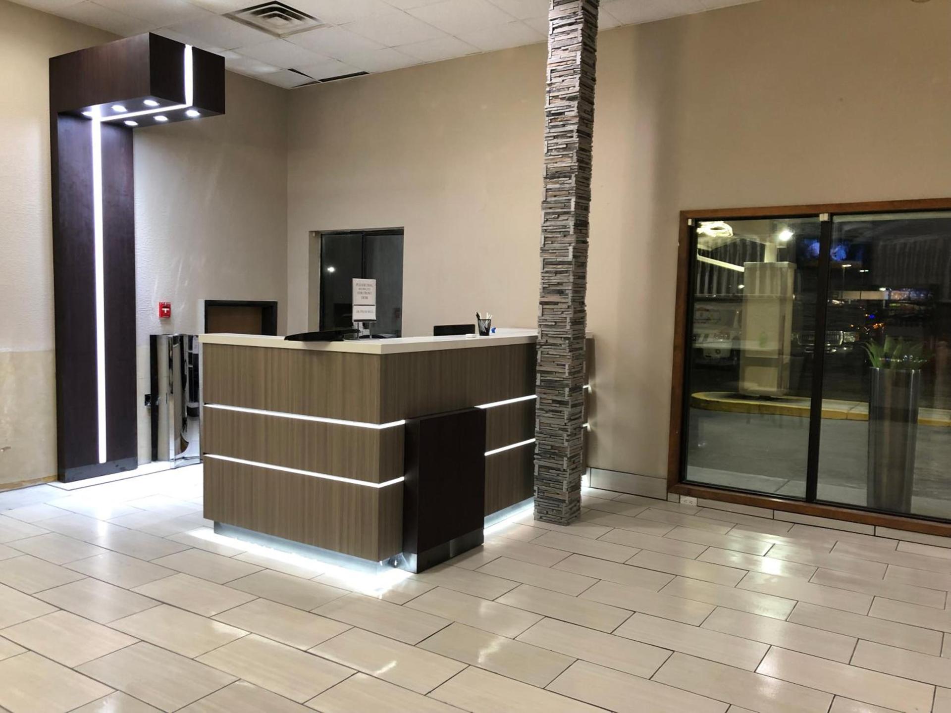 Super 8 by Wyndham Omaha SW photo 27
