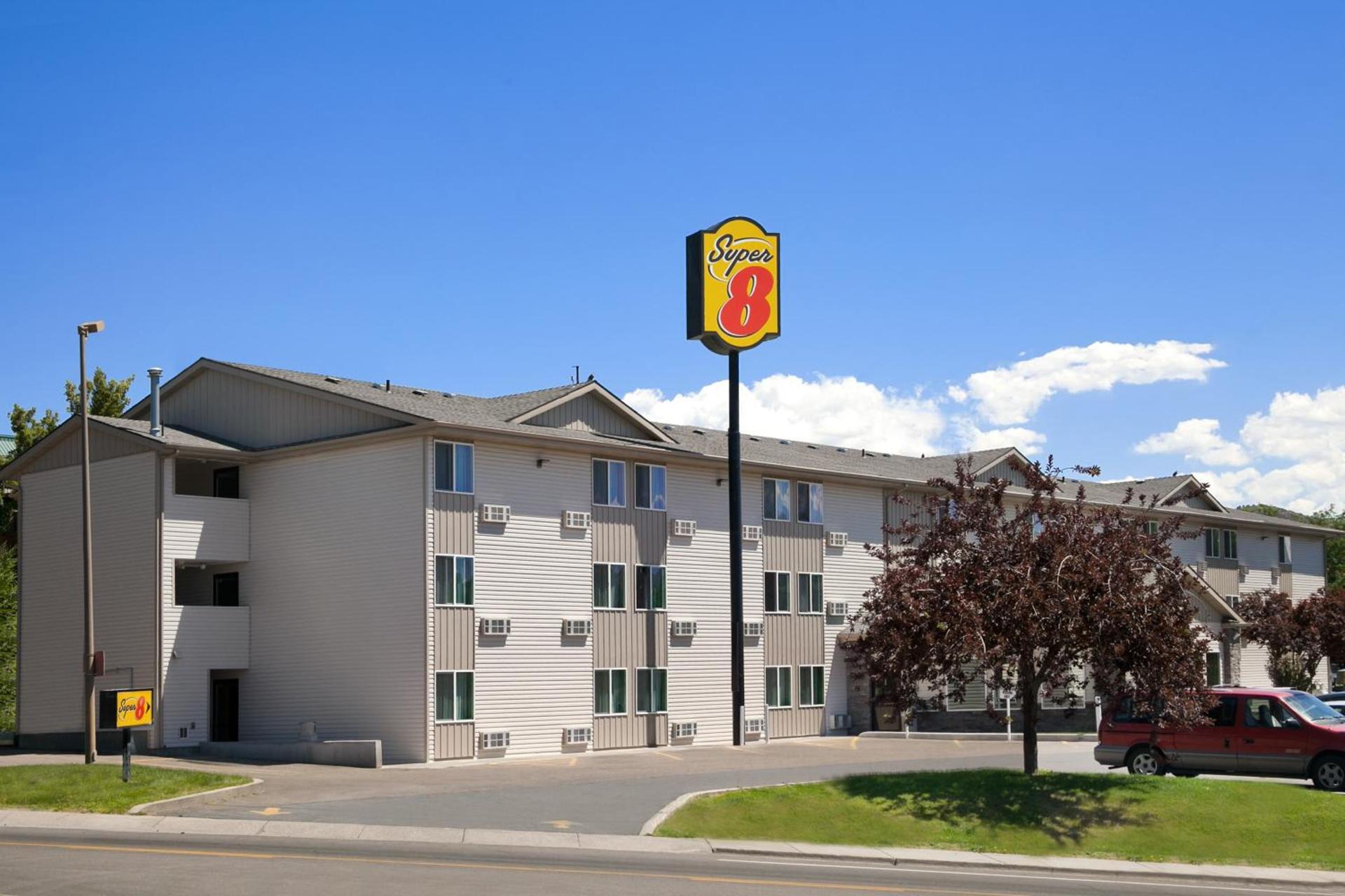 Super 8 by Wyndham Pocatello photo 31