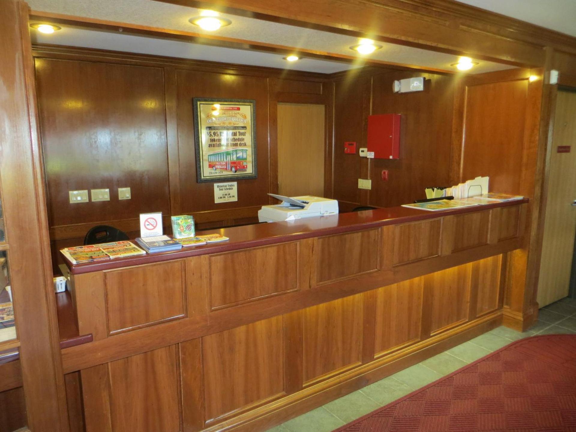 Bayside Hotel of Mackinac photo 11
