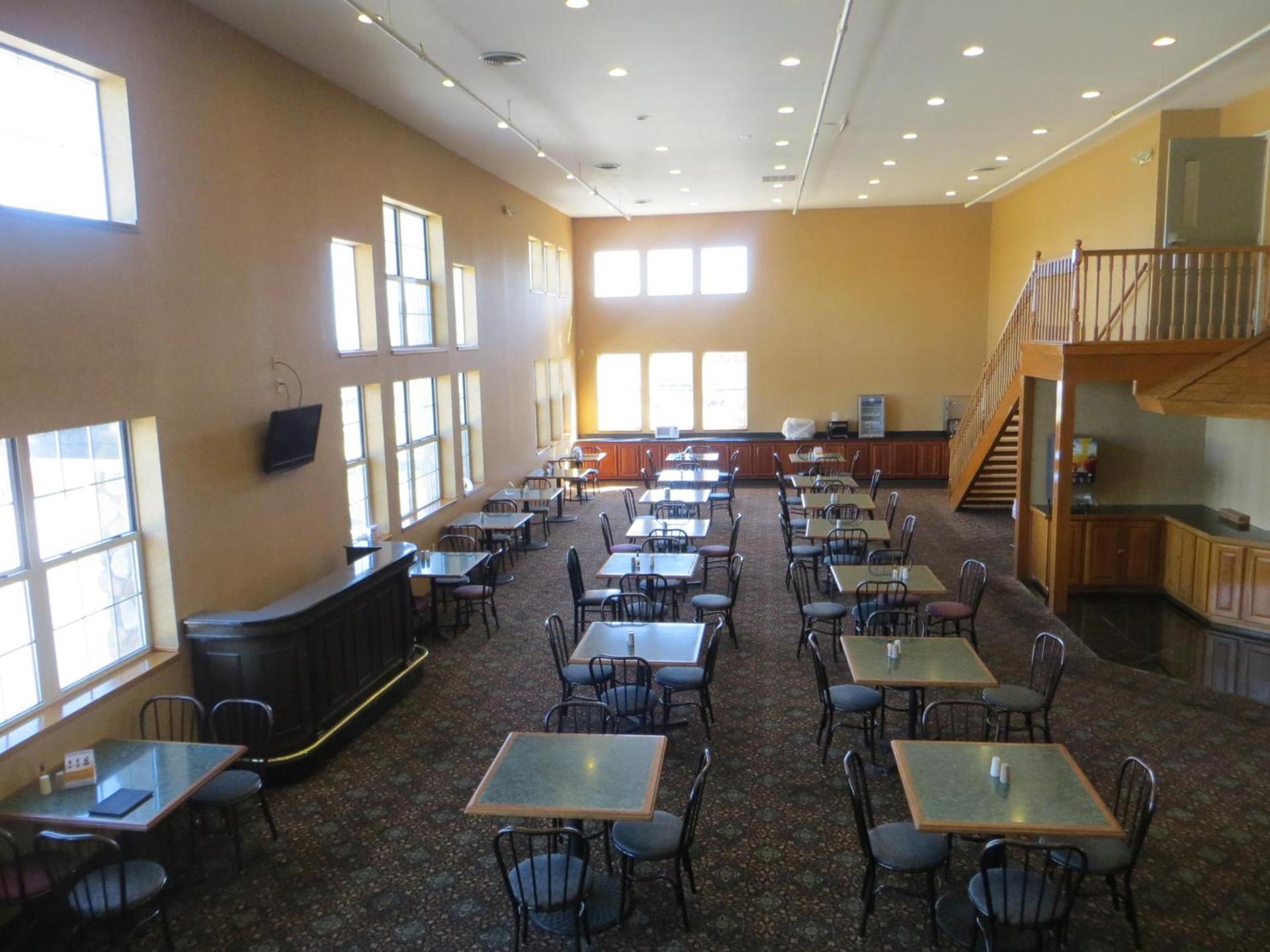 Bayside Hotel of Mackinac photo 28
