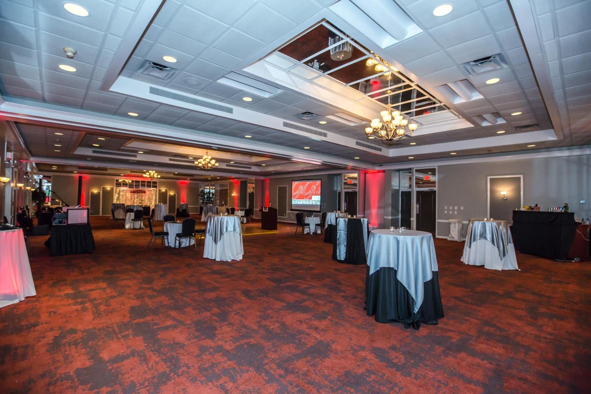 Ramada by Wyndham Jacksonville Hotel & Conference Center photo 70