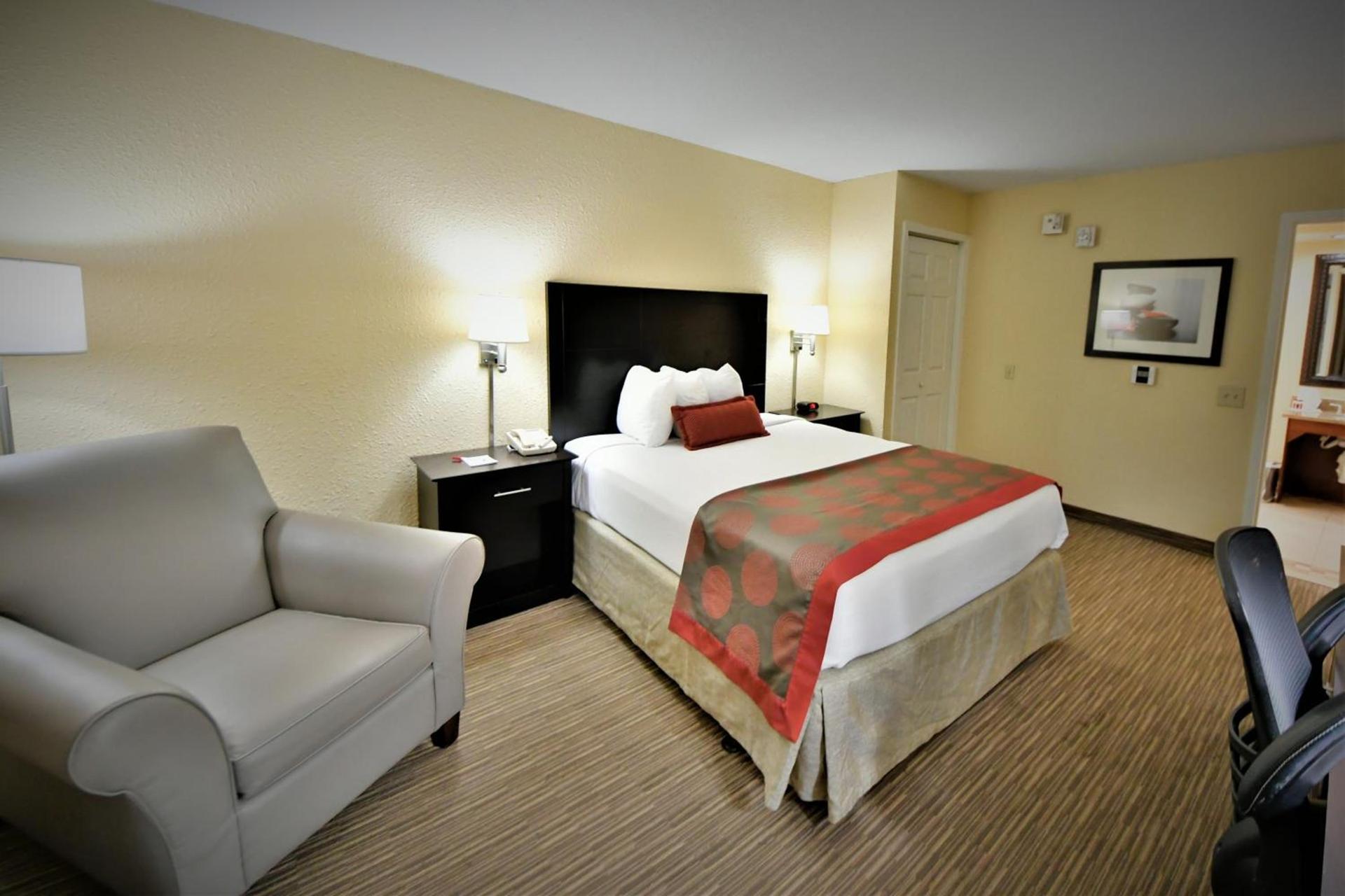 Ramada by Wyndham Jacksonville Hotel & Conference Center photo 45