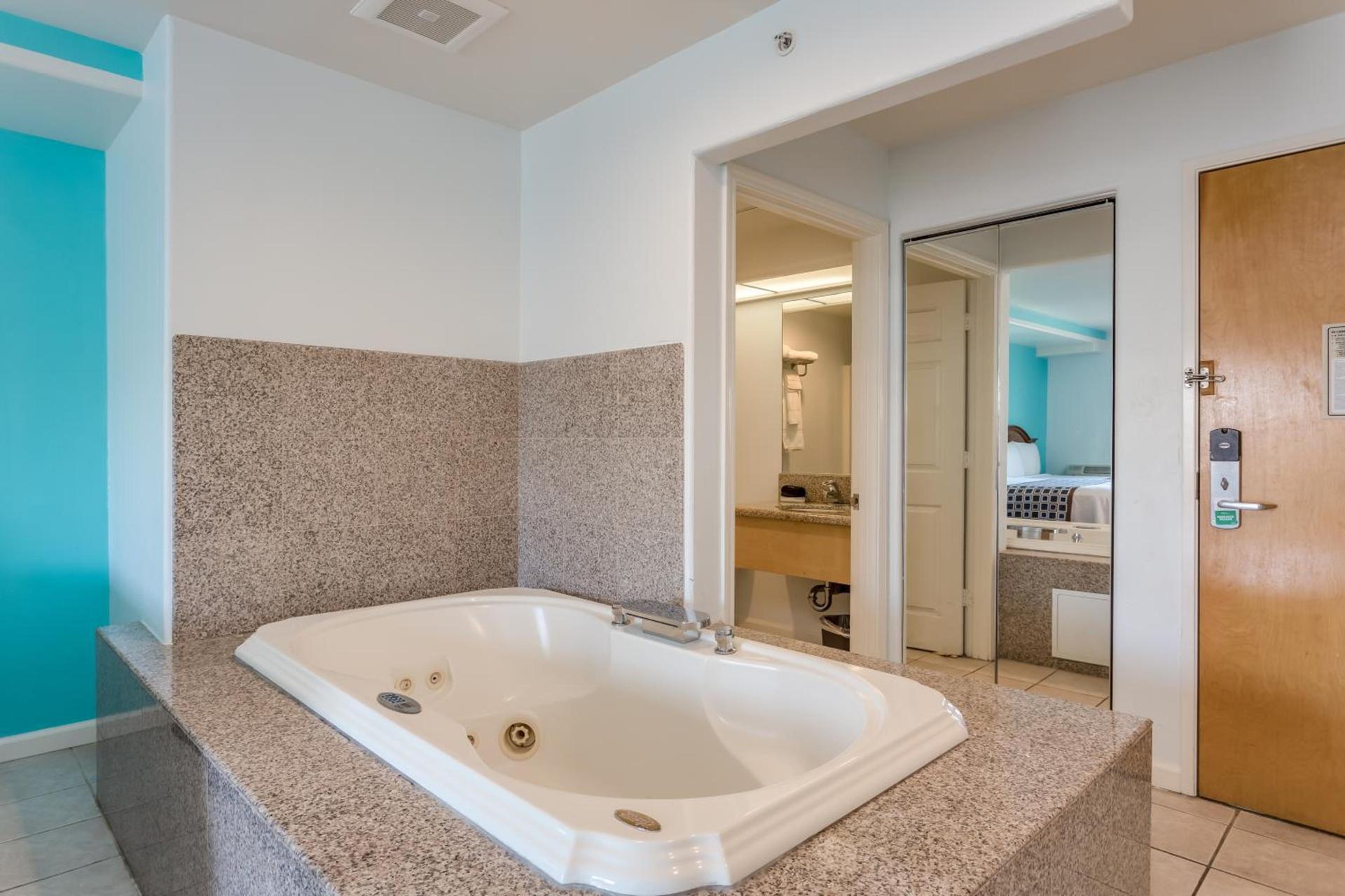 Pacifica Beach Hotel photo 14