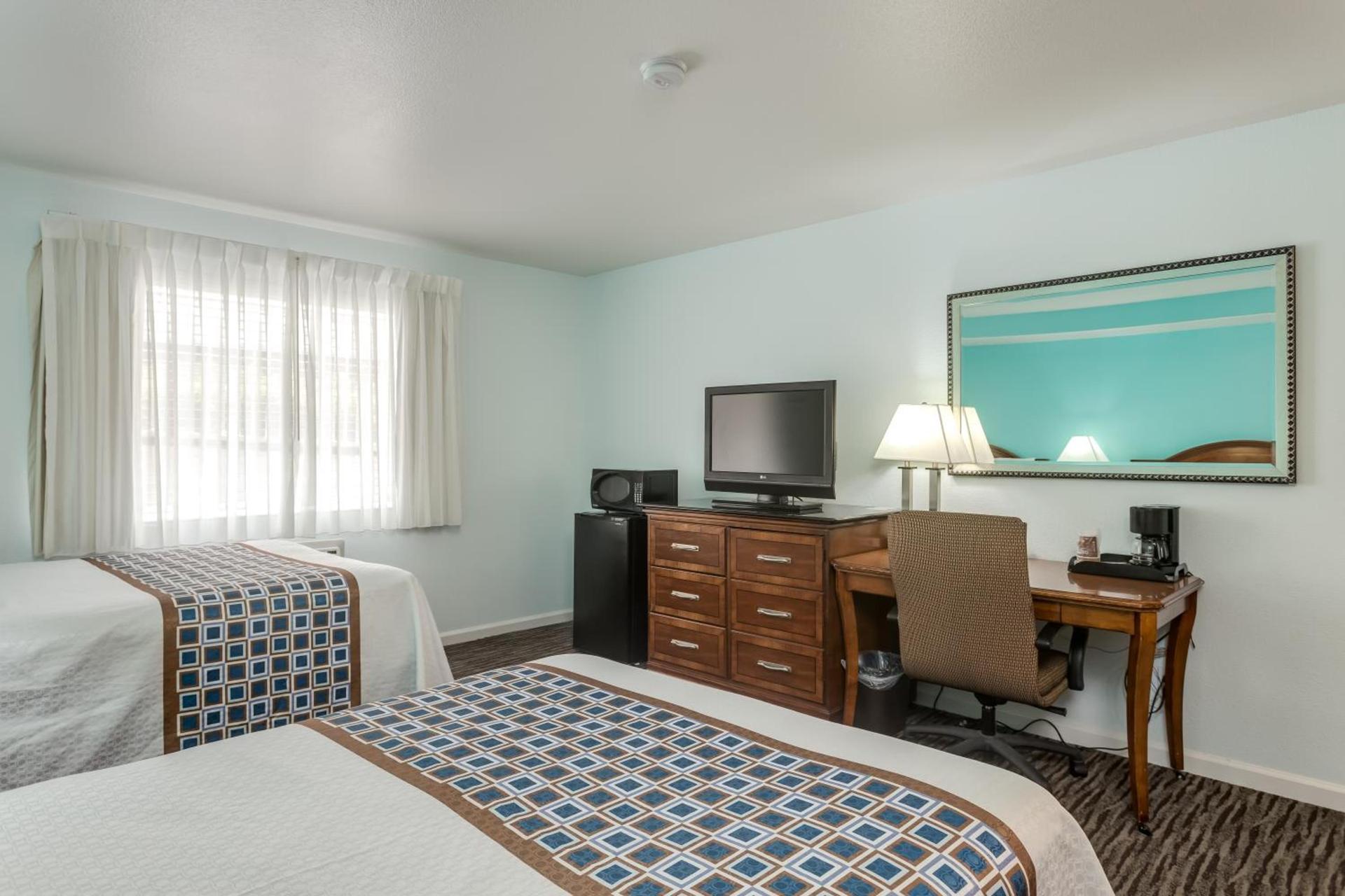 Pacifica Beach Hotel photo 10