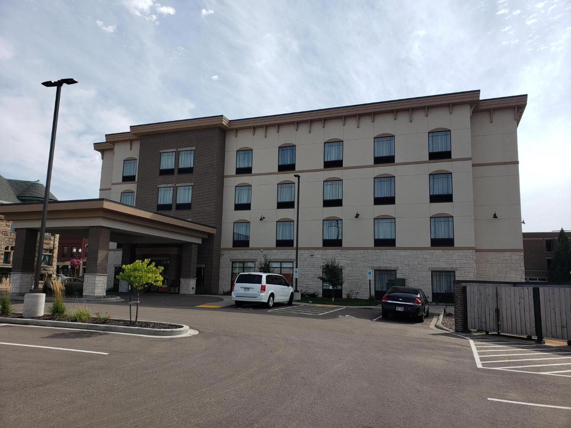 Cobblestone Inn & Suites - Menomonie/UW-Stout photo 5