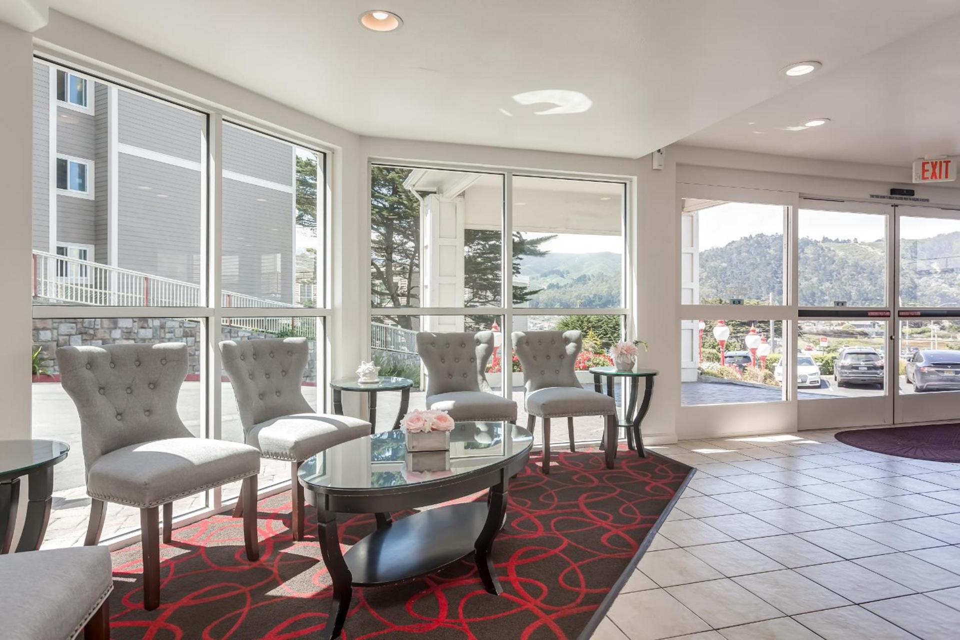 Pacifica Beach Hotel photo 5