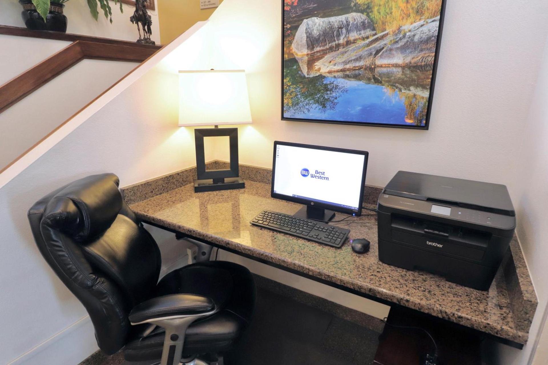 Best Western Chieftain Inn photo 21