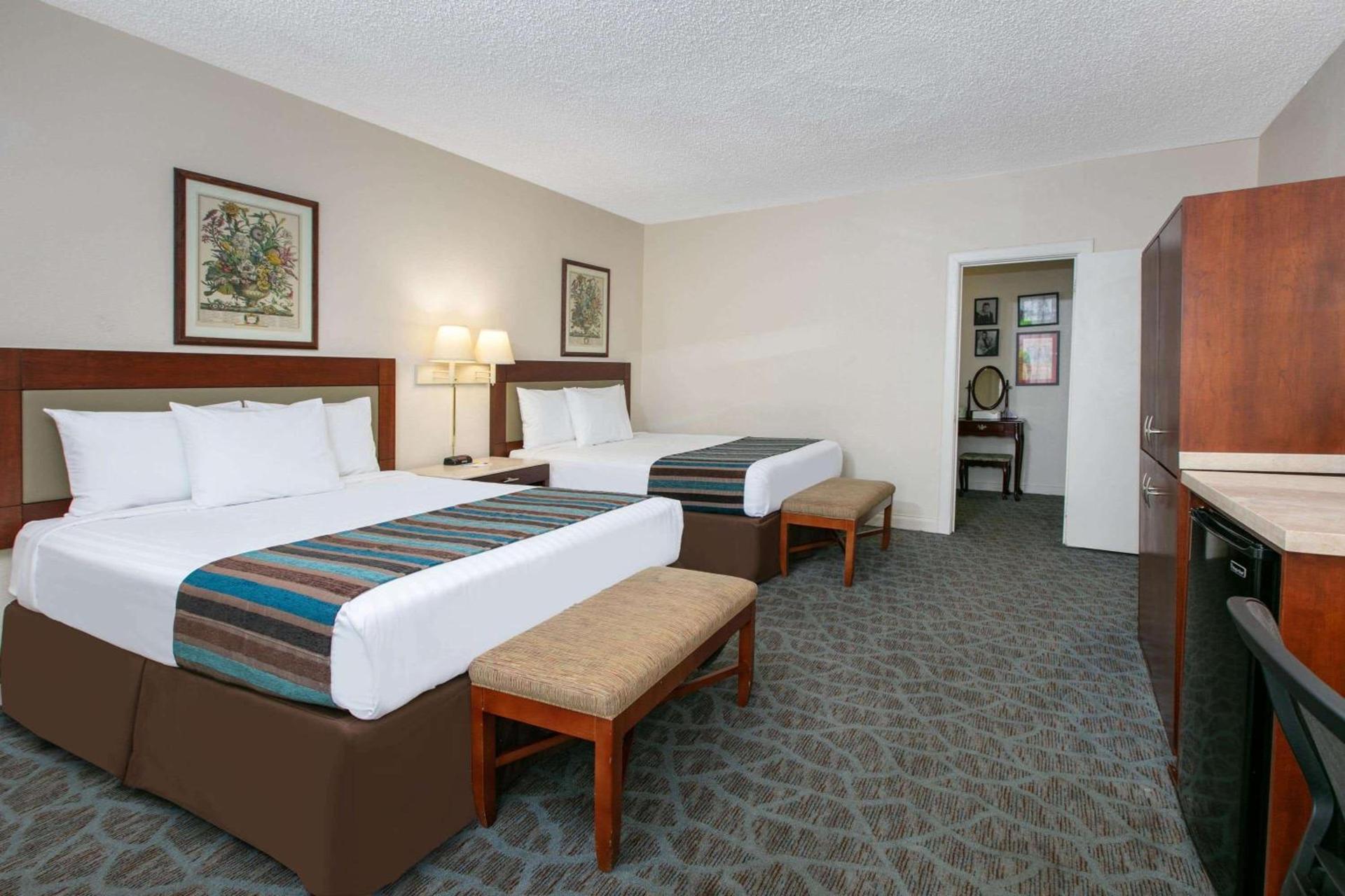 Days Inn by Wyndham Natchez photo 13