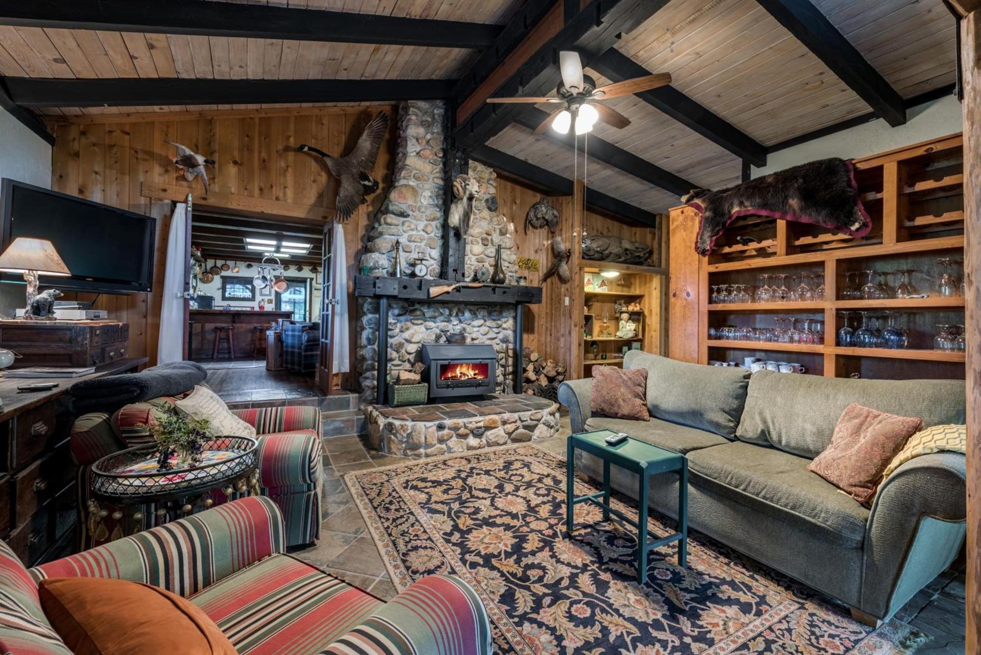 The Davies Family Inn photo 27