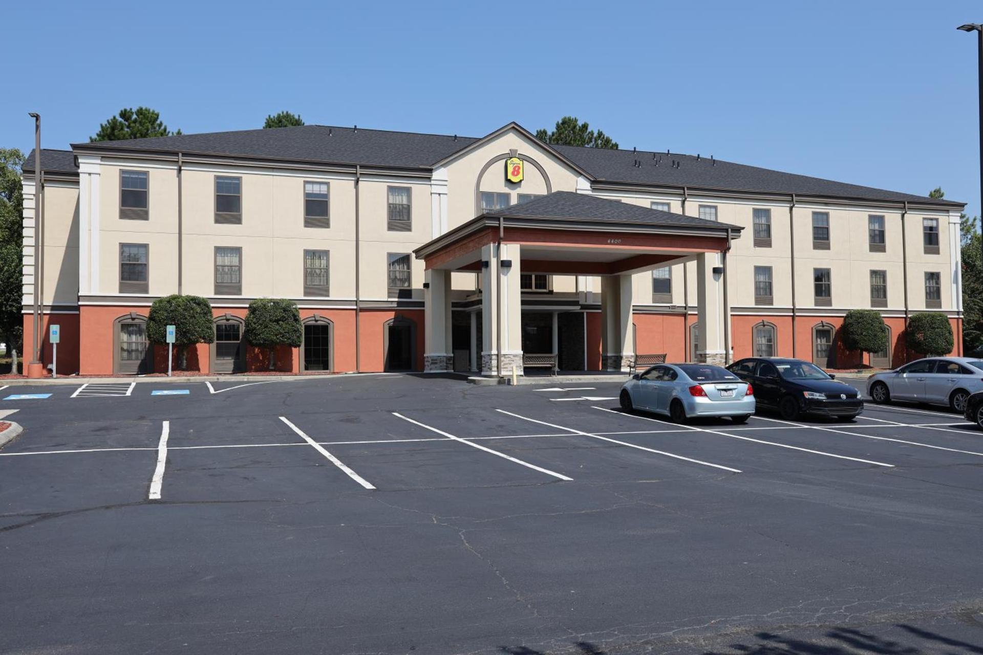 Super 8 by Wyndham High Point/Greensboro photo 49