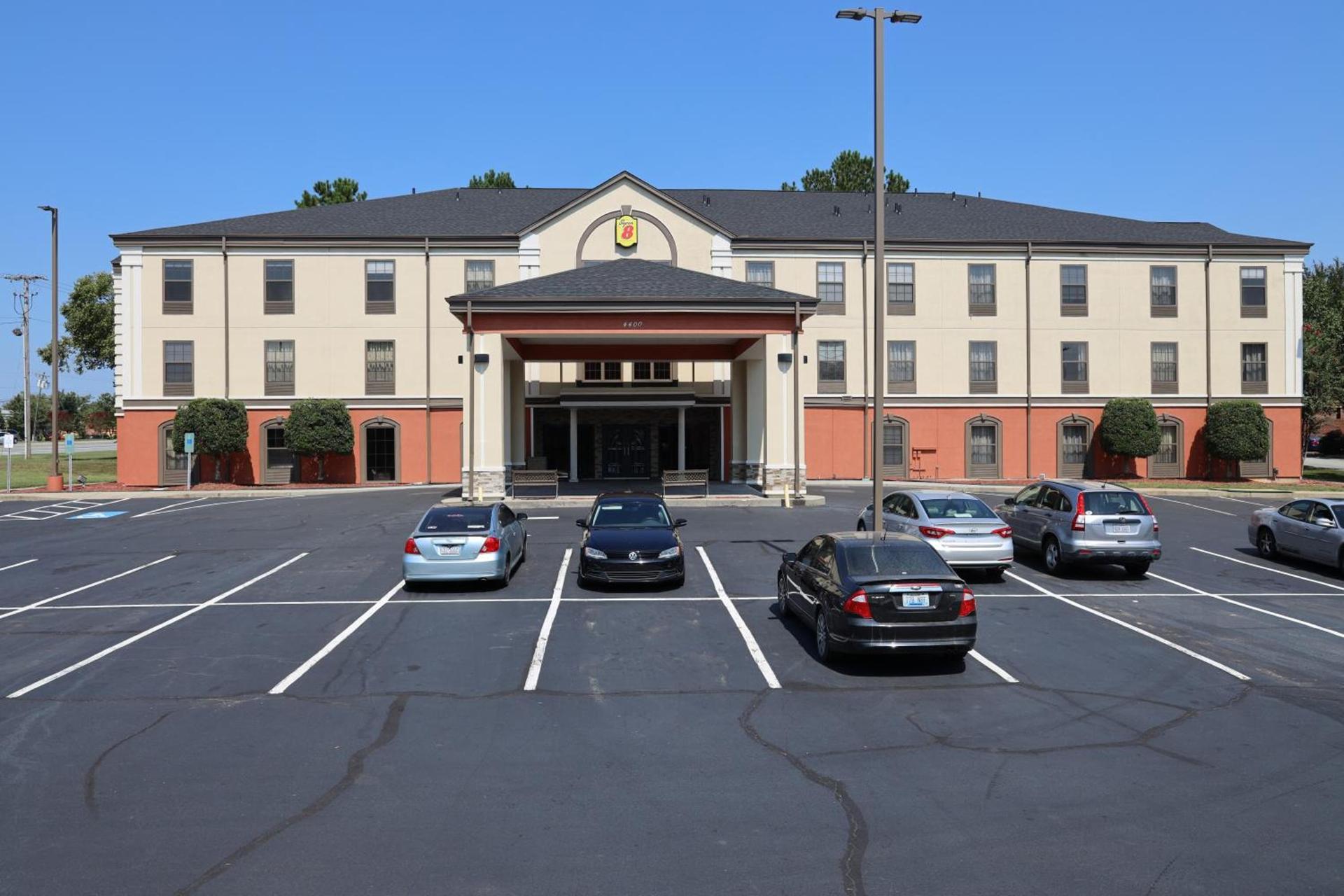 Super 8 by Wyndham High Point/Greensboro photo 50