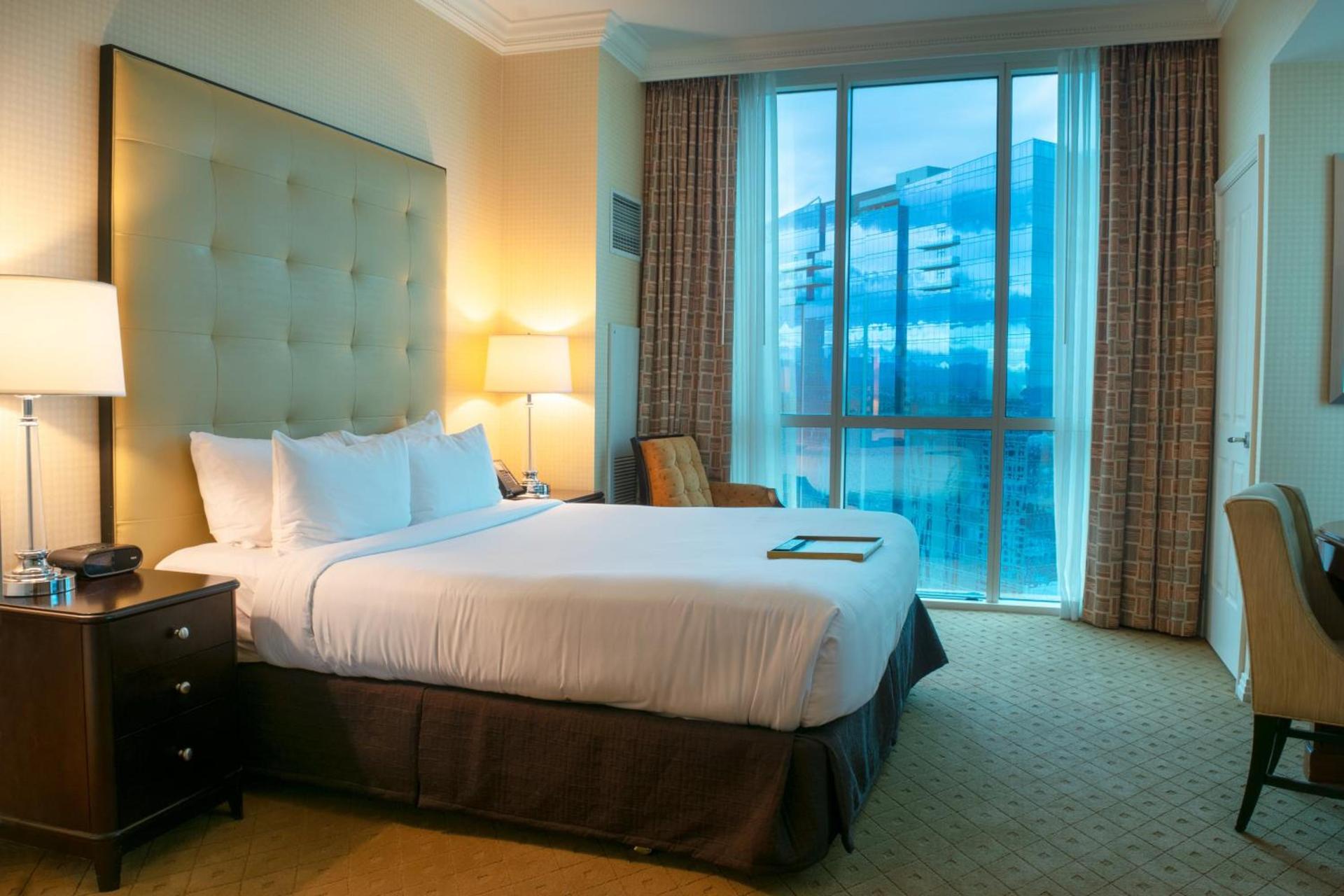 The Signature at MGM Grand - All Suites photo 17