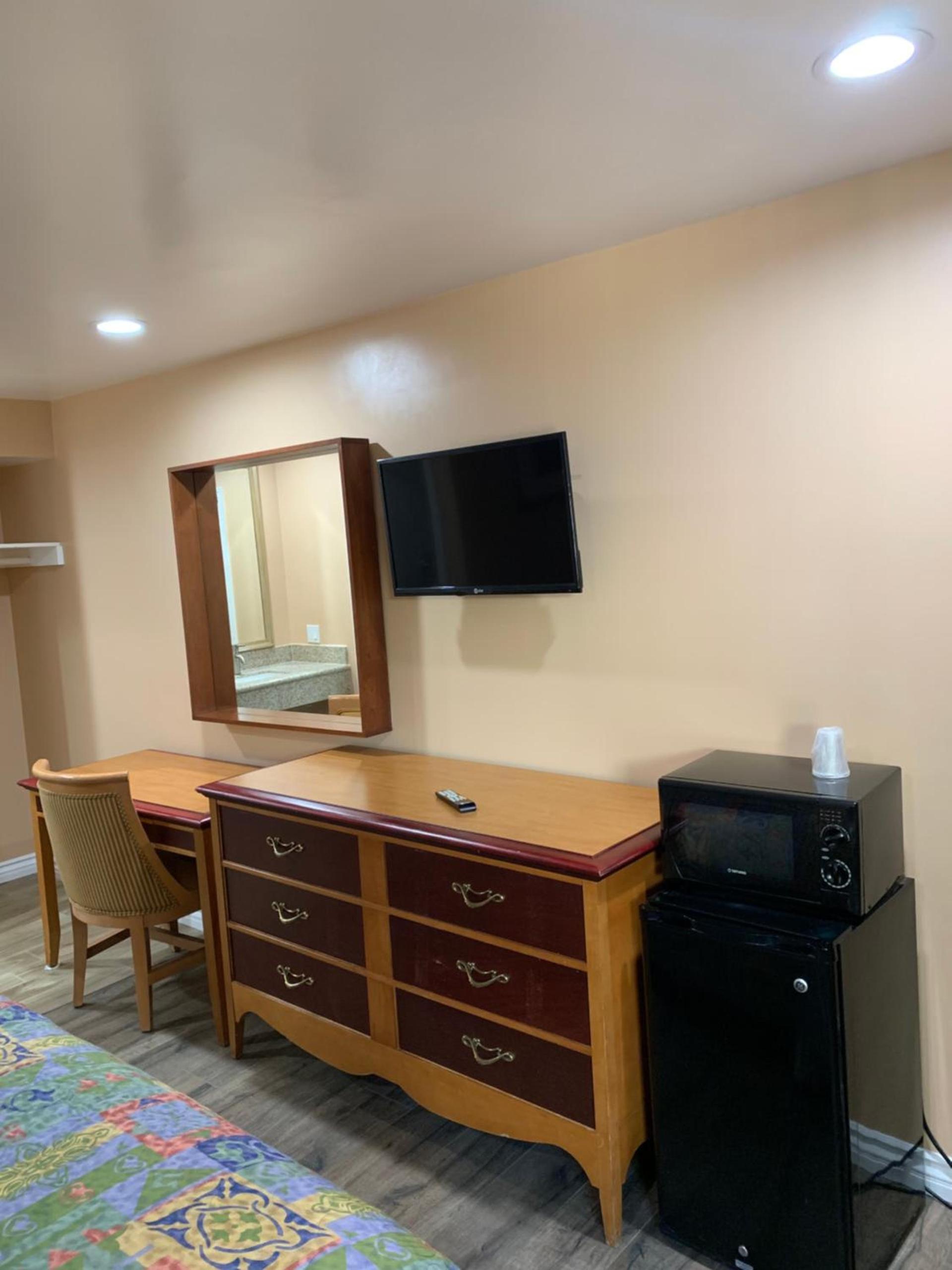 Budget Inn Motel photo 35