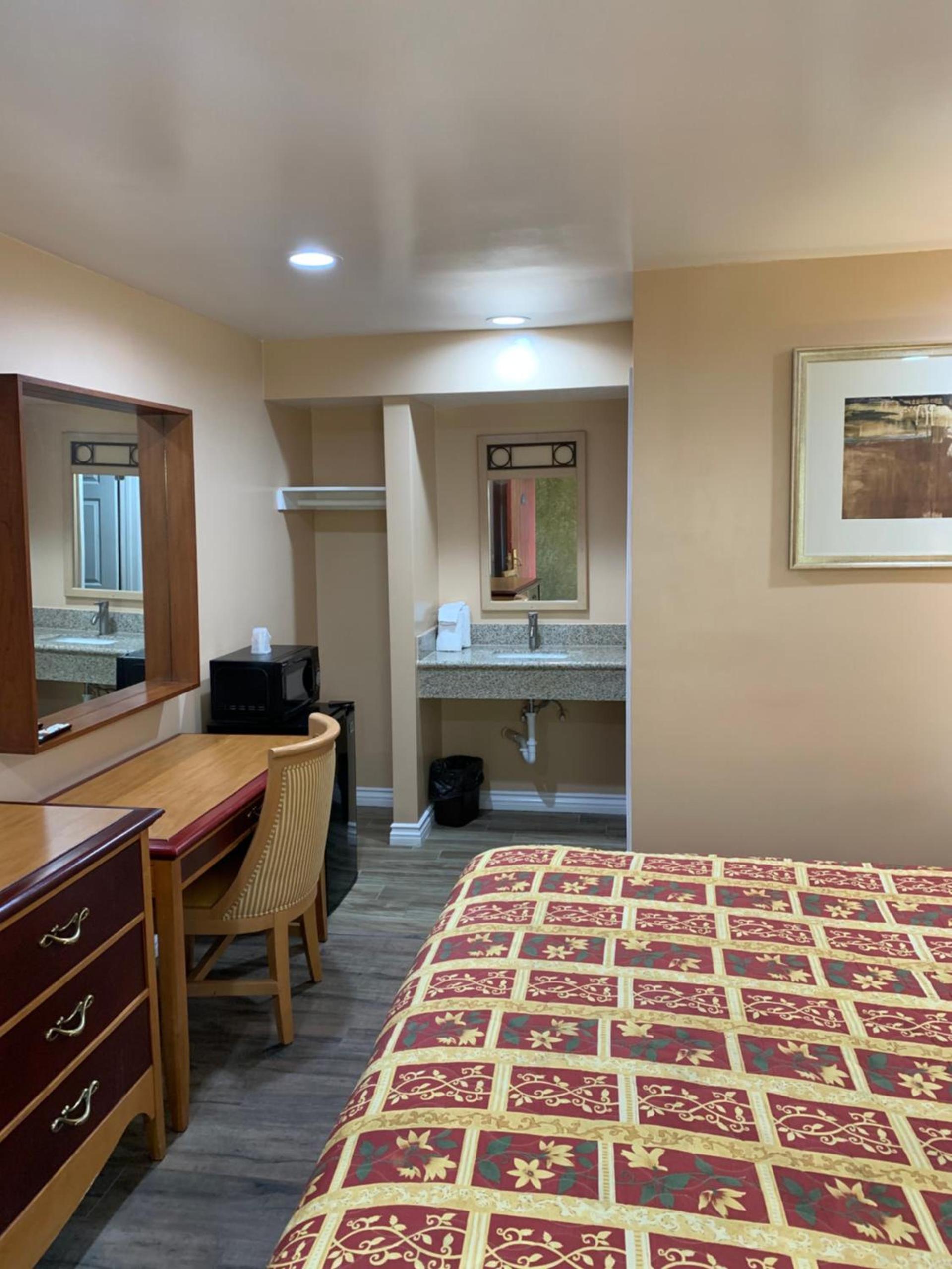 Budget Inn Motel photo 18