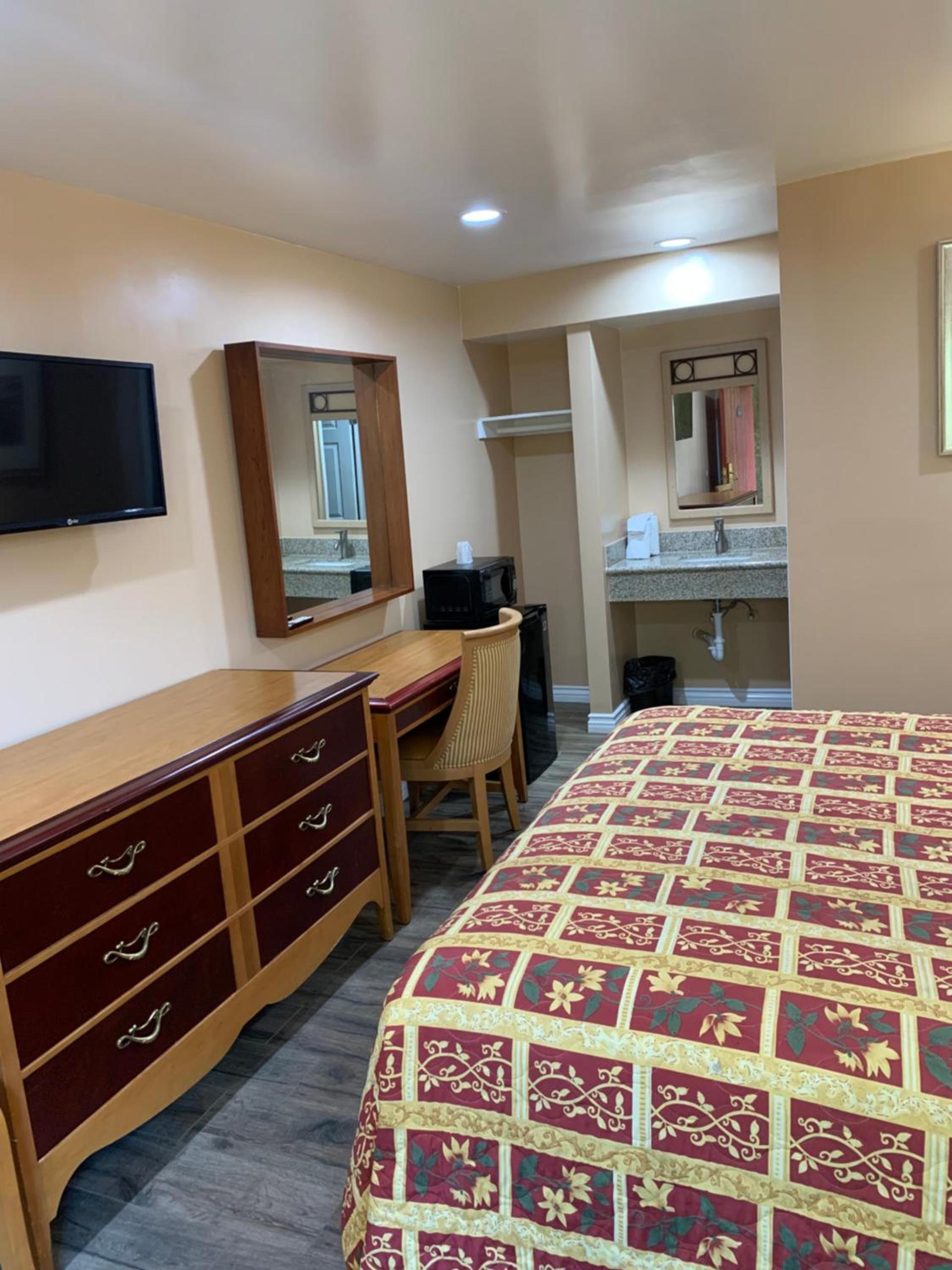 Budget Inn Motel photo 19