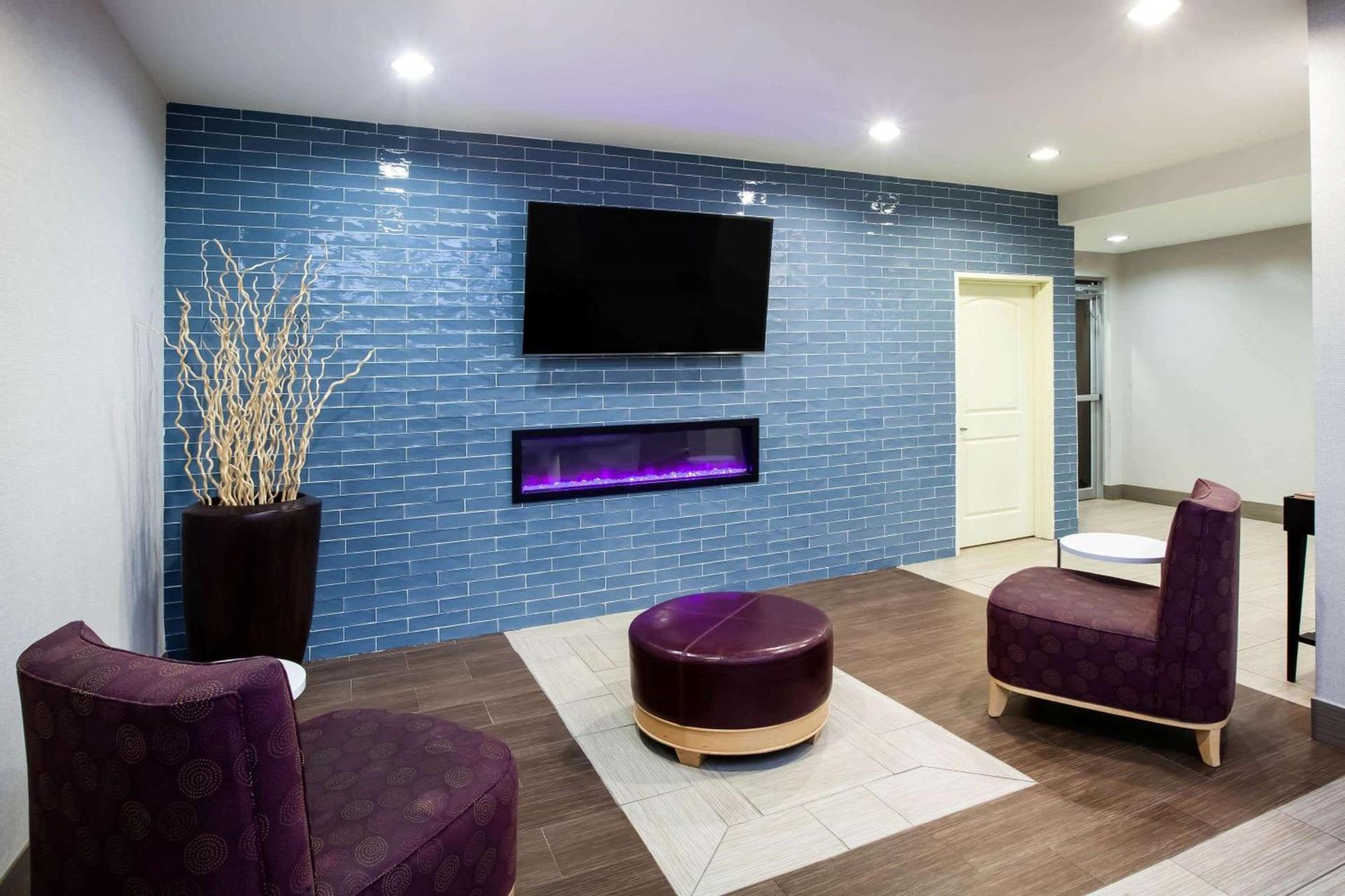 La Quinta by Wyndham Odessa North photo 4