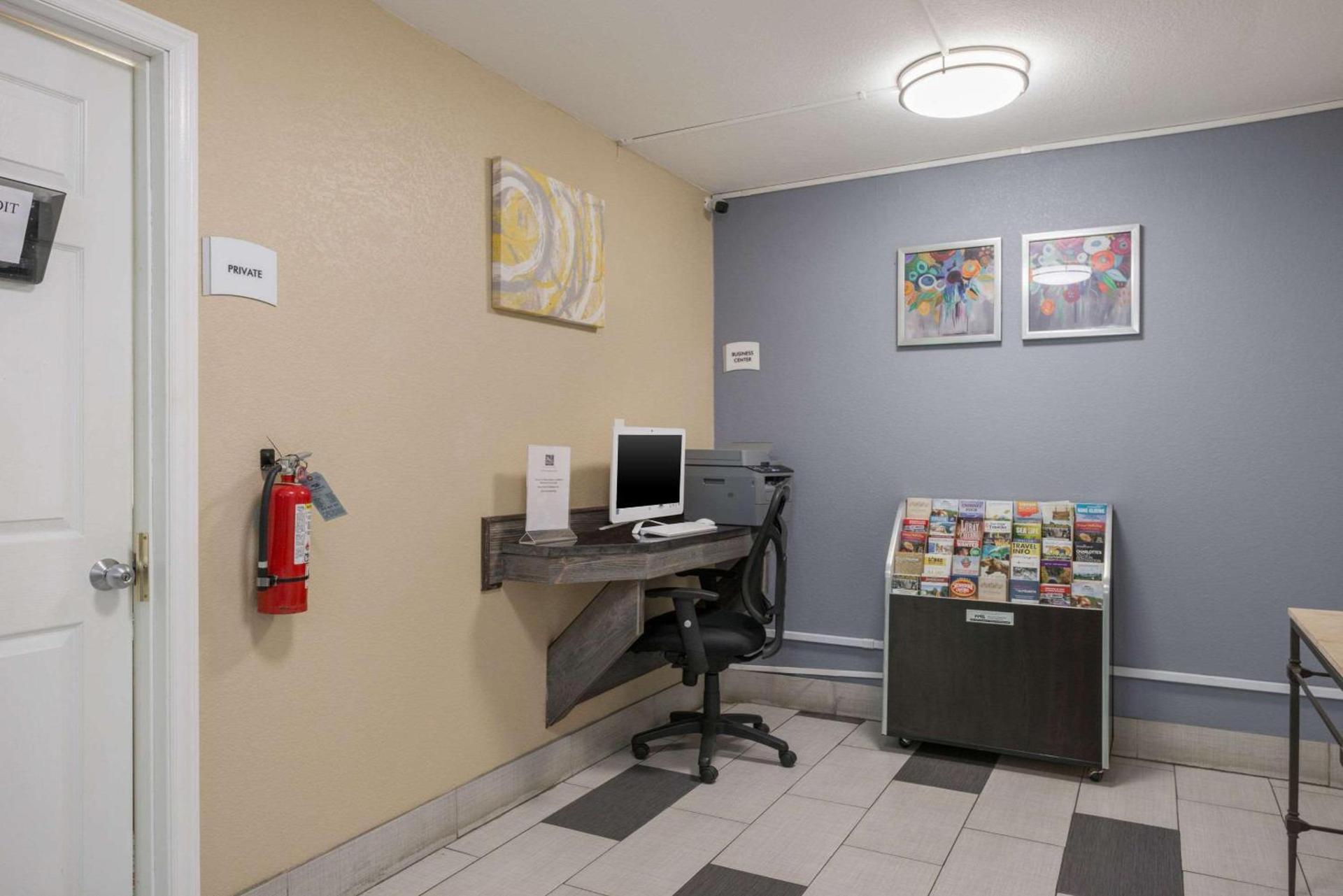 Quality Inn Concord Kannapolis photo 23