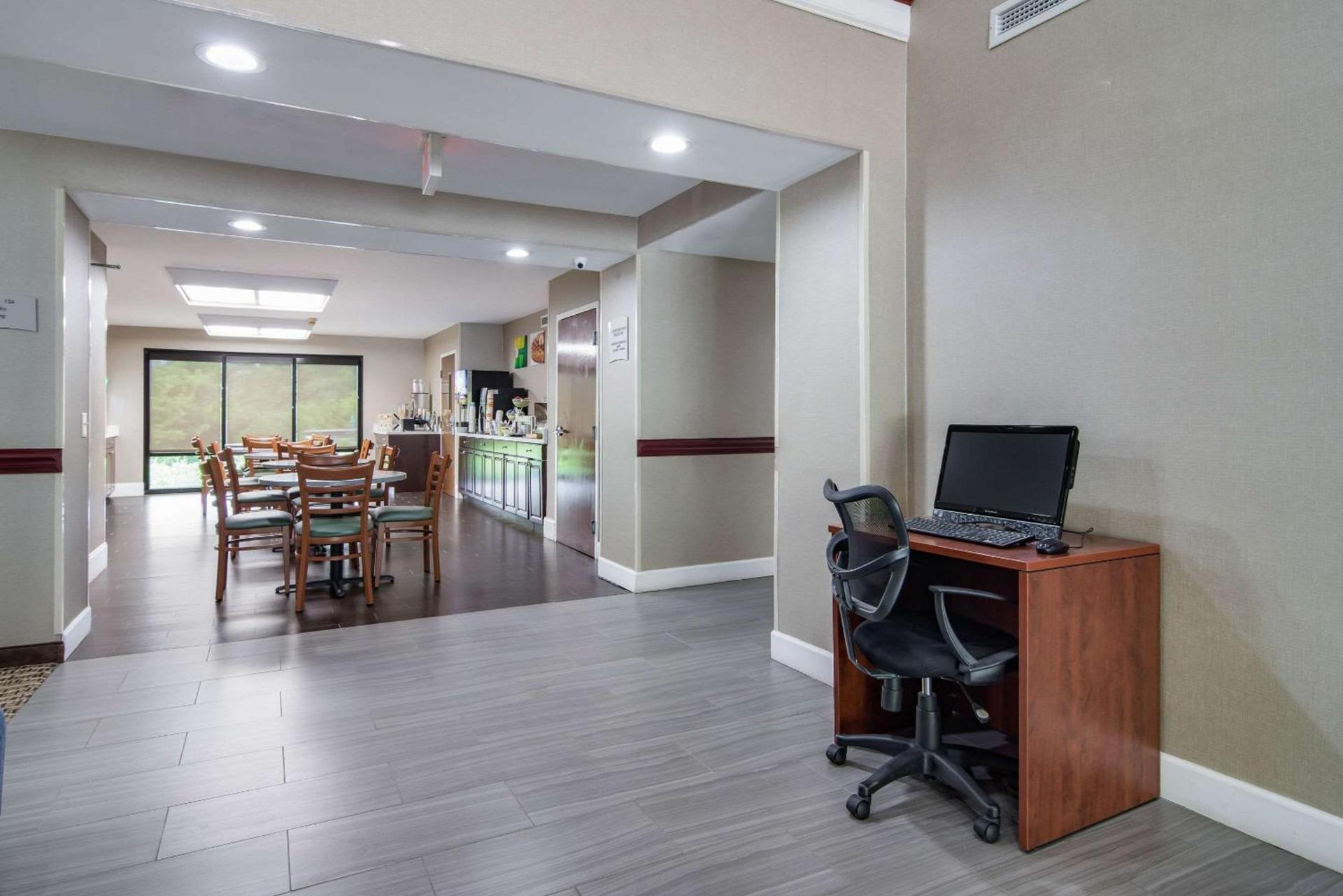 Quality Inn & Suites Canton, GA photo 26