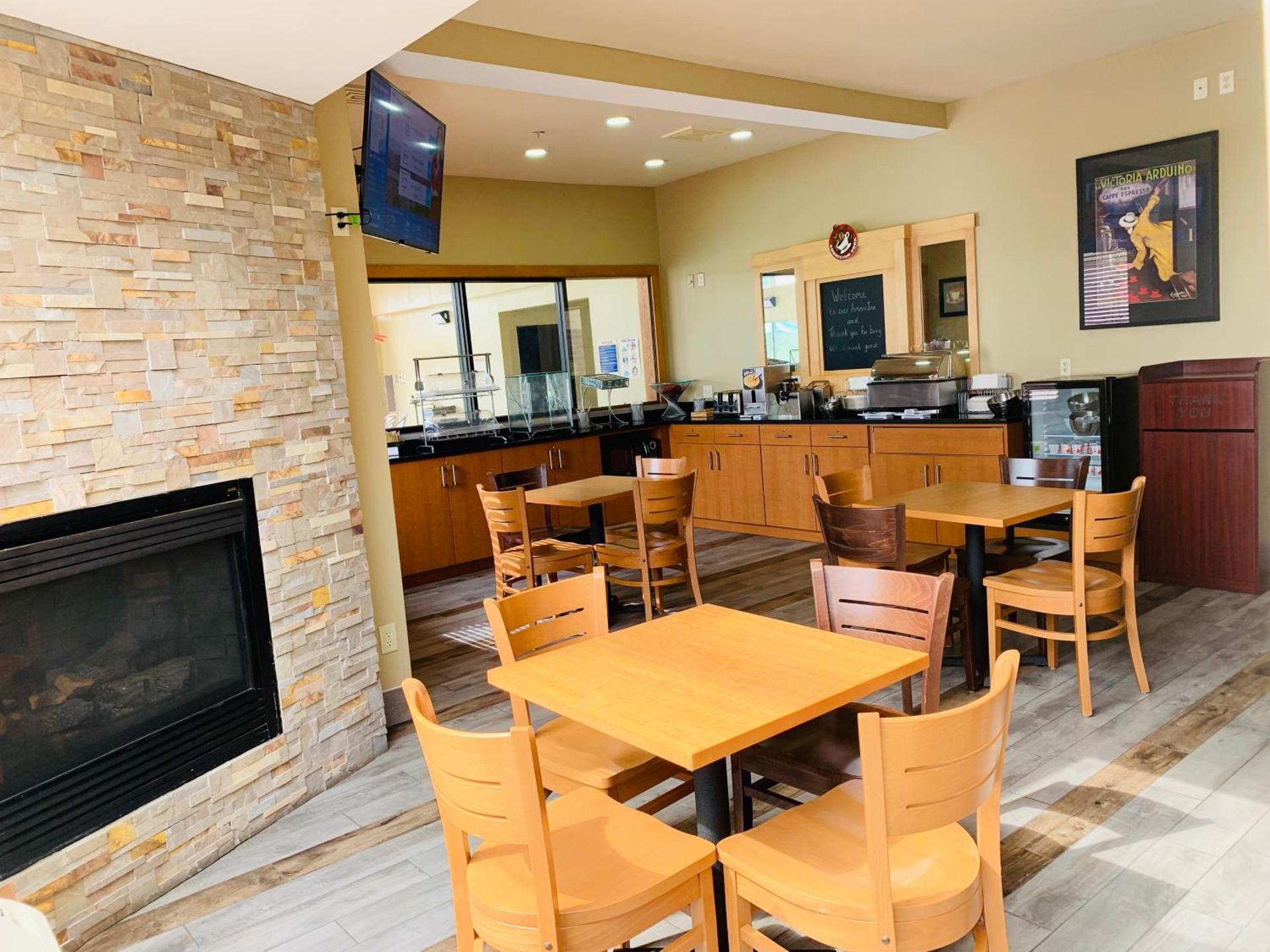 Comfort Inn & Suites New Lisbon photo 45