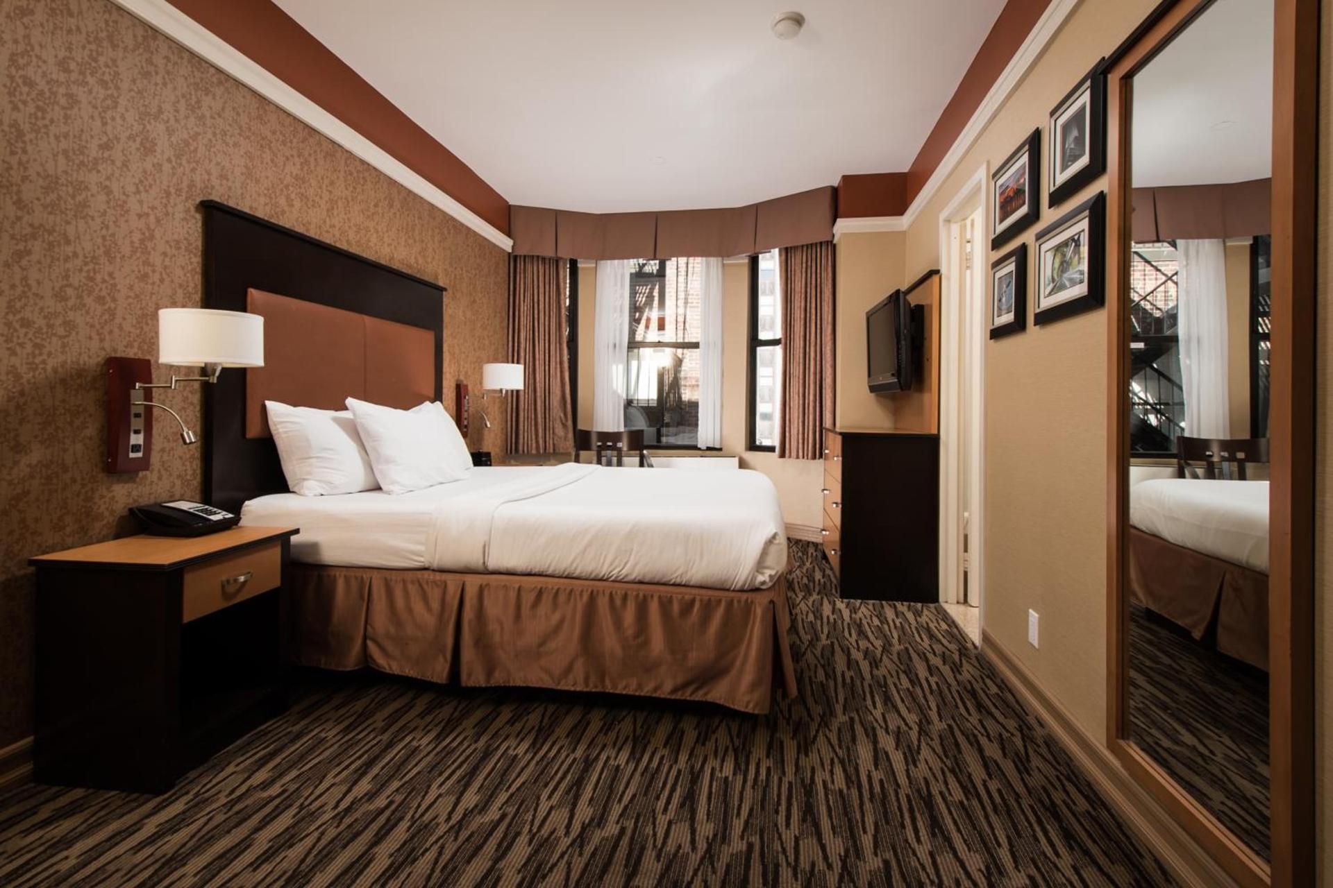 The Hotel at Fifth Avenue photo 13