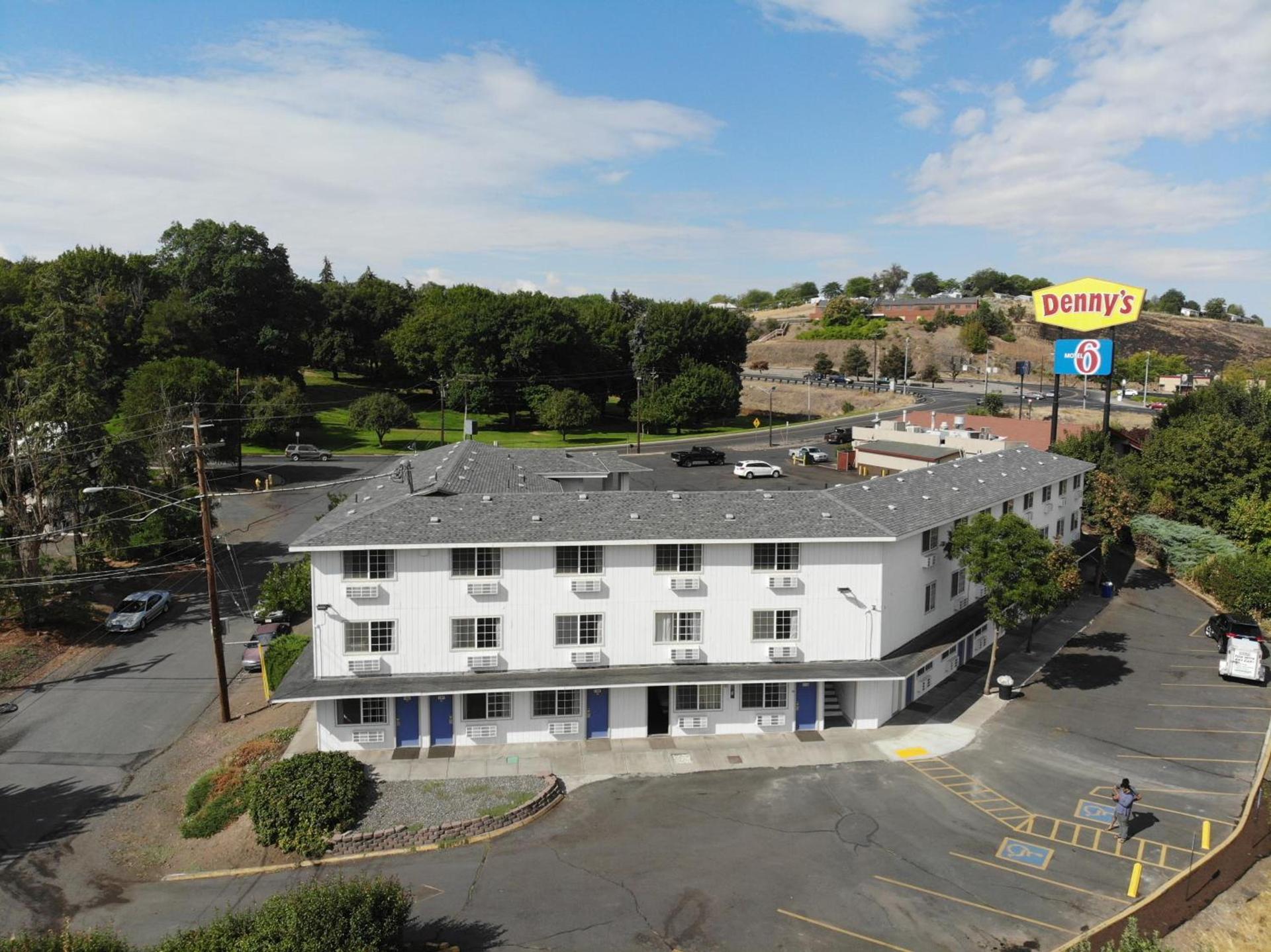 Motel 6 Pendleton, OR - West photo 36