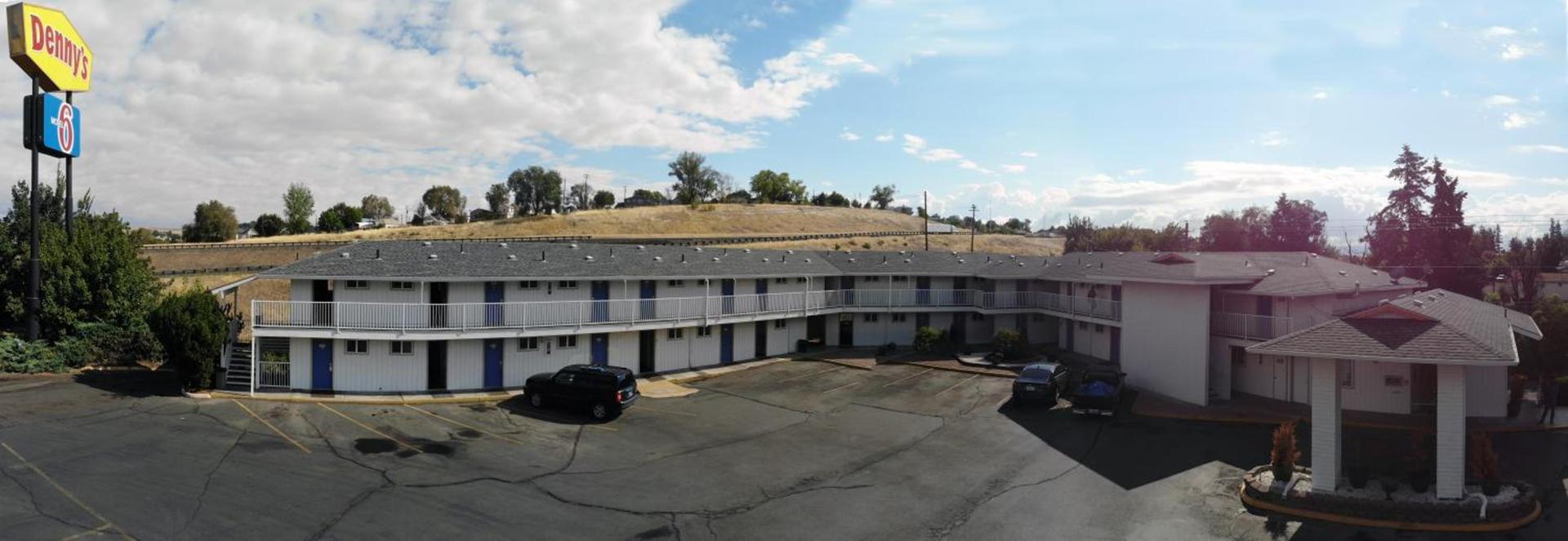 Motel 6 Pendleton, OR - West photo 31