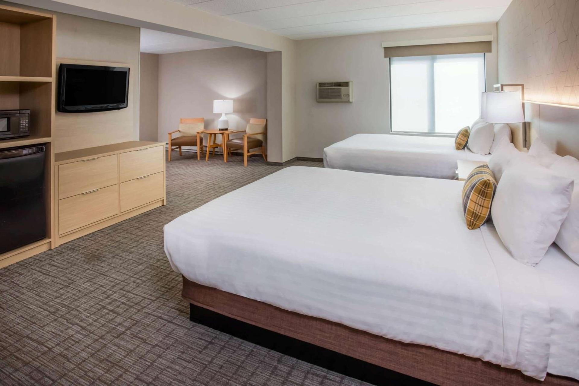 Days Inn & Suites by Wyndham Duluth by the Mall photo 42