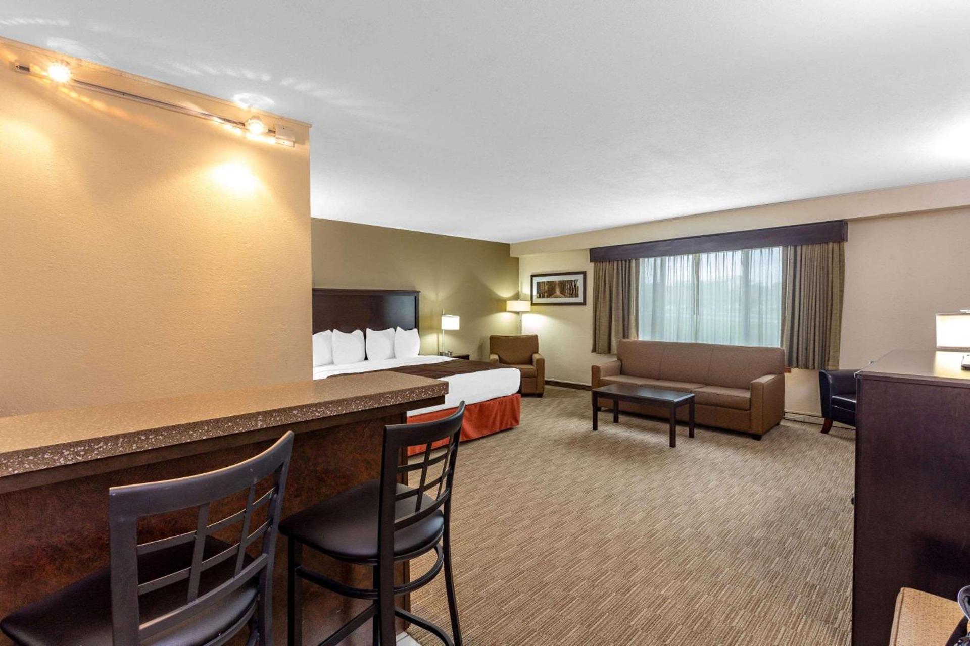 AmericInn by Wyndham Janesville photo 28