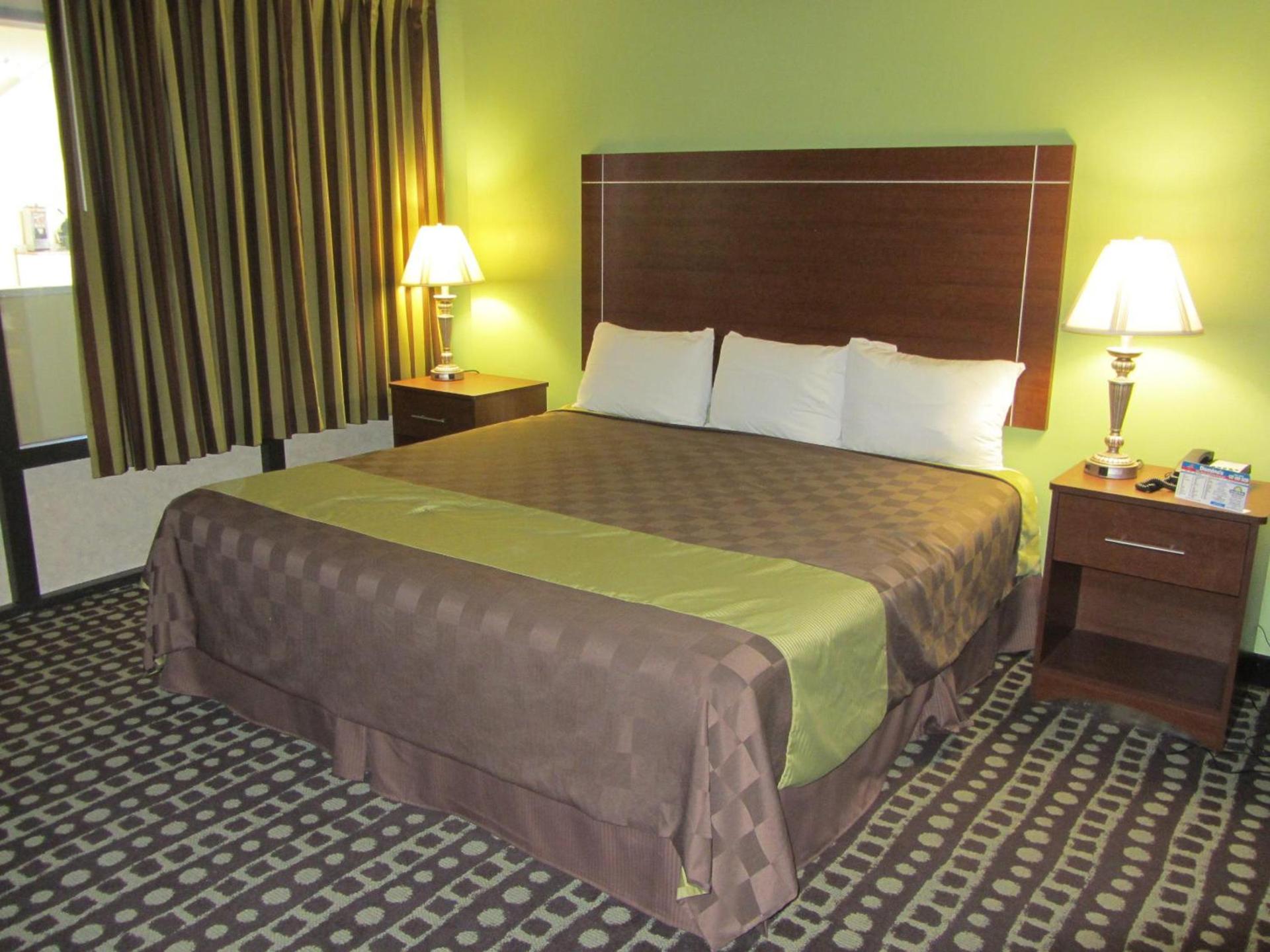 Days Inn by Wyndham Midland photo 27