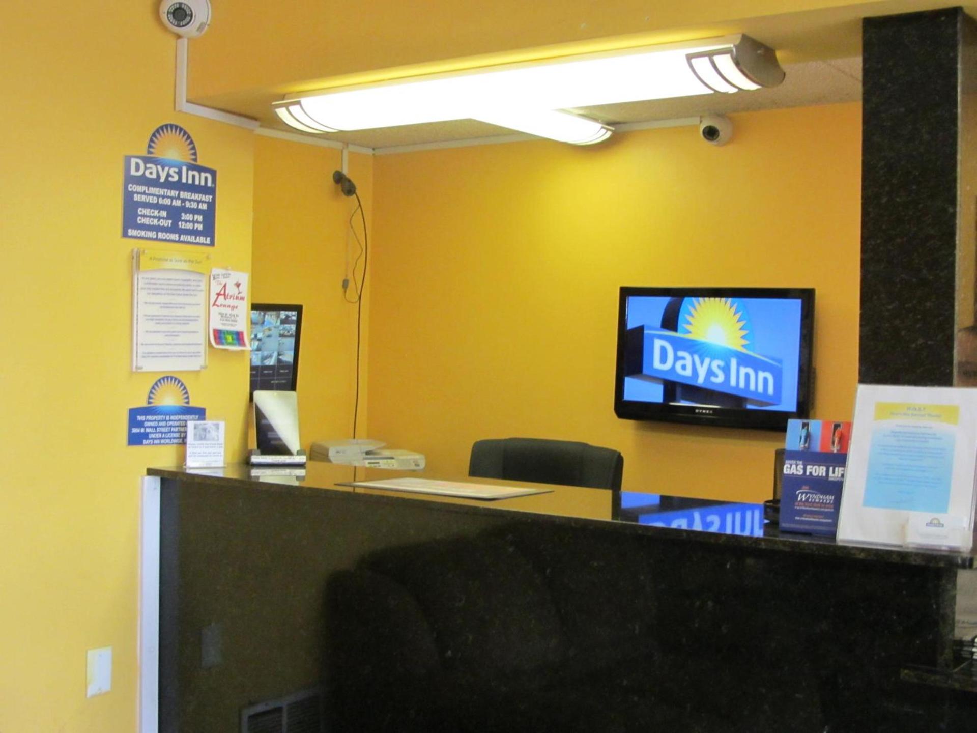 Days Inn by Wyndham Midland photo 26