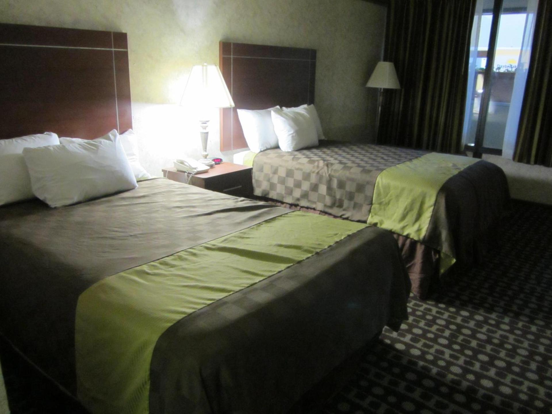 Days Inn by Wyndham Midland photo 32