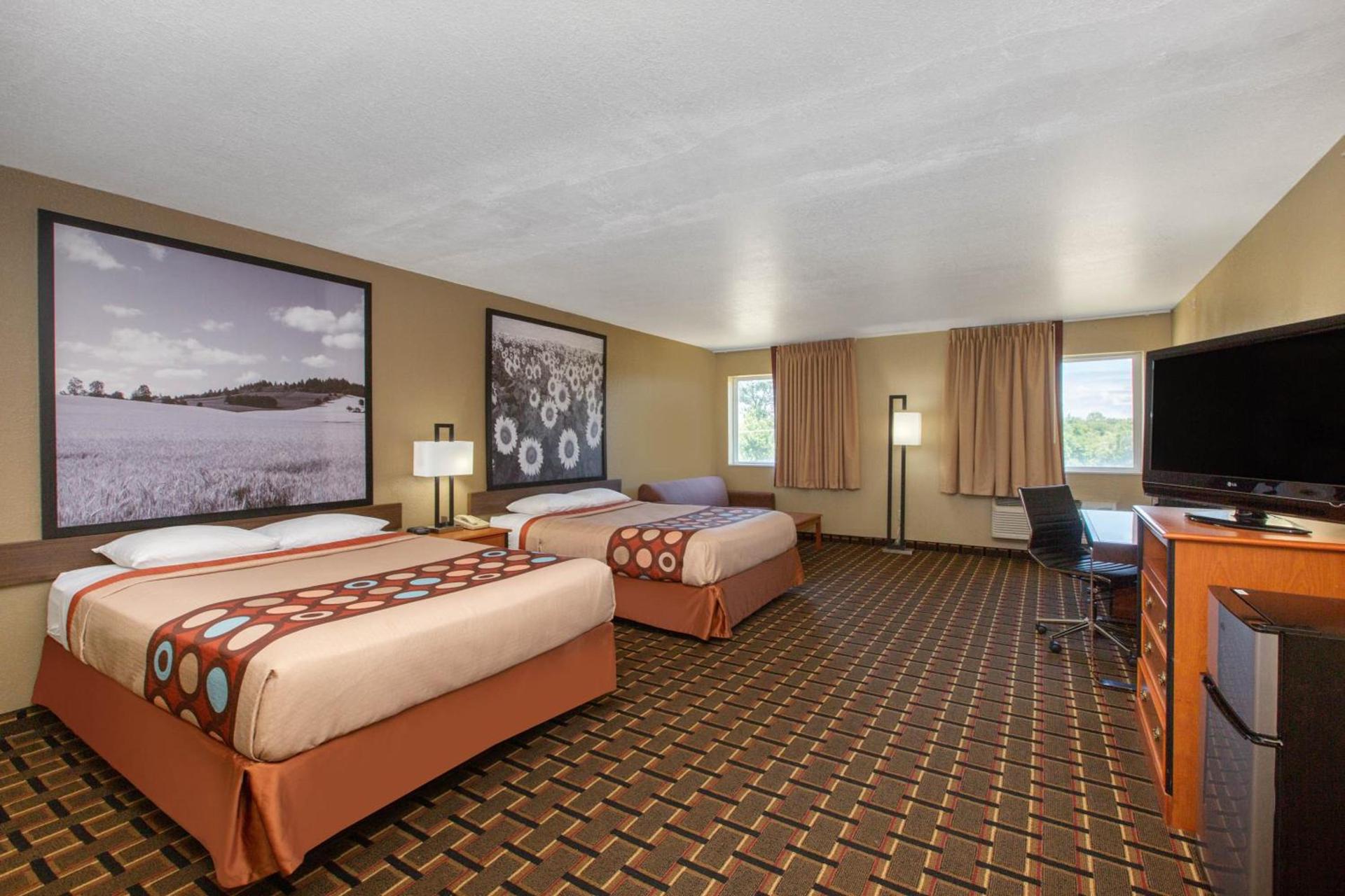Super 8 by Wyndham Ottawa photo 24
