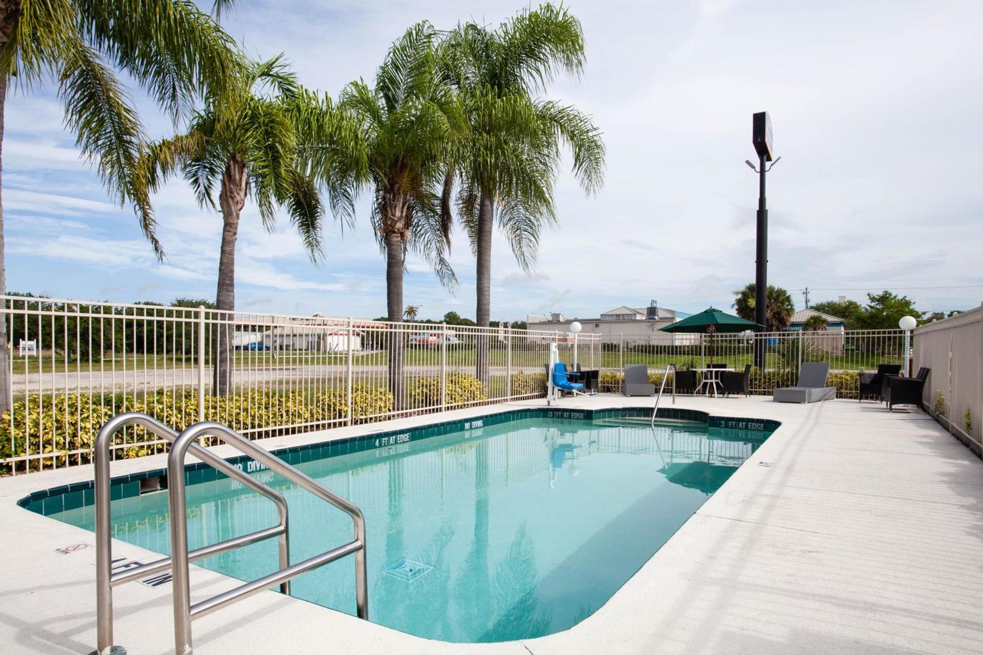 Howard Johnson by Wyndham Vero Beach/I-95 photo 43