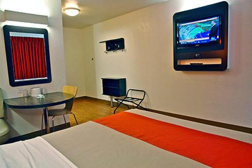 Motel 6-Marble Falls, TX photo 21