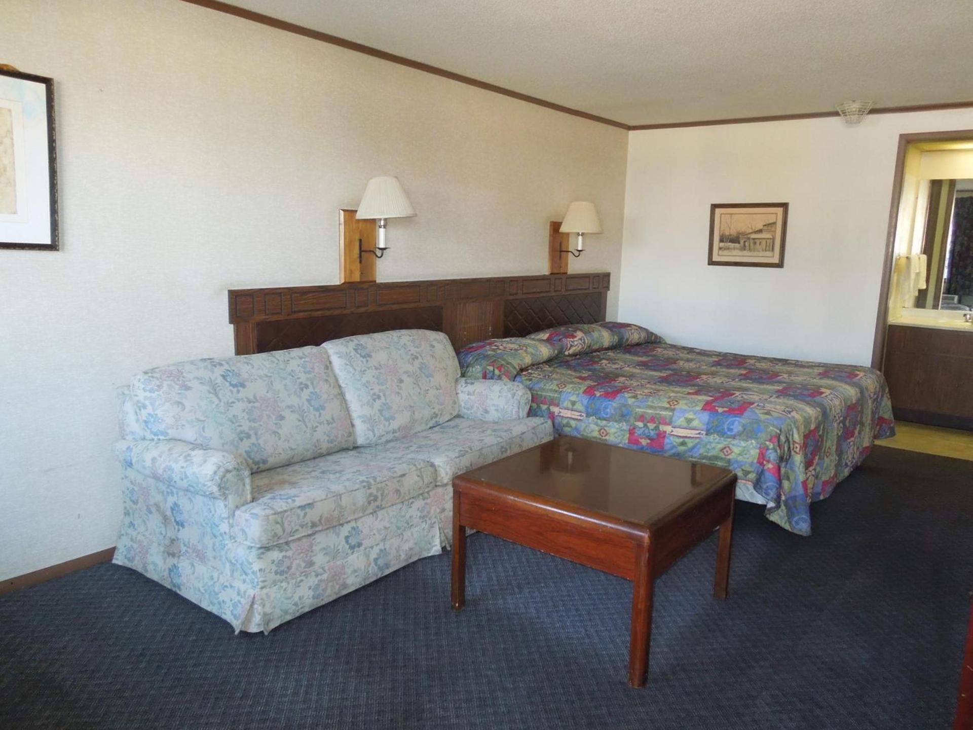 Xenia Country Inn photo 12