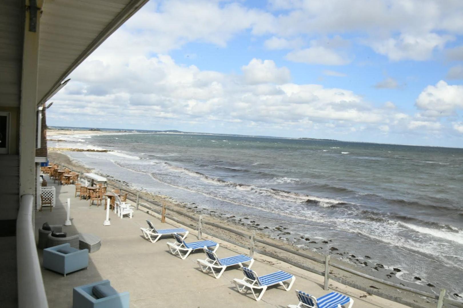 Pilgrim Sands on Long Beach photo 6