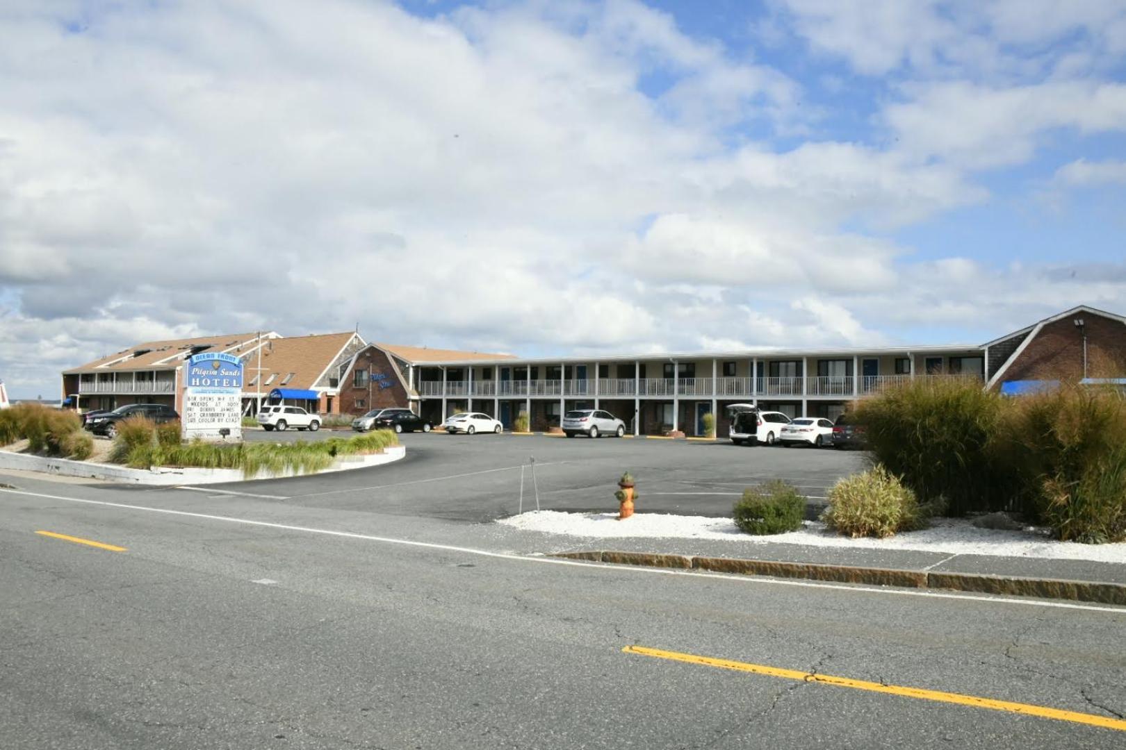 Pilgrim Sands on Long Beach photo 49