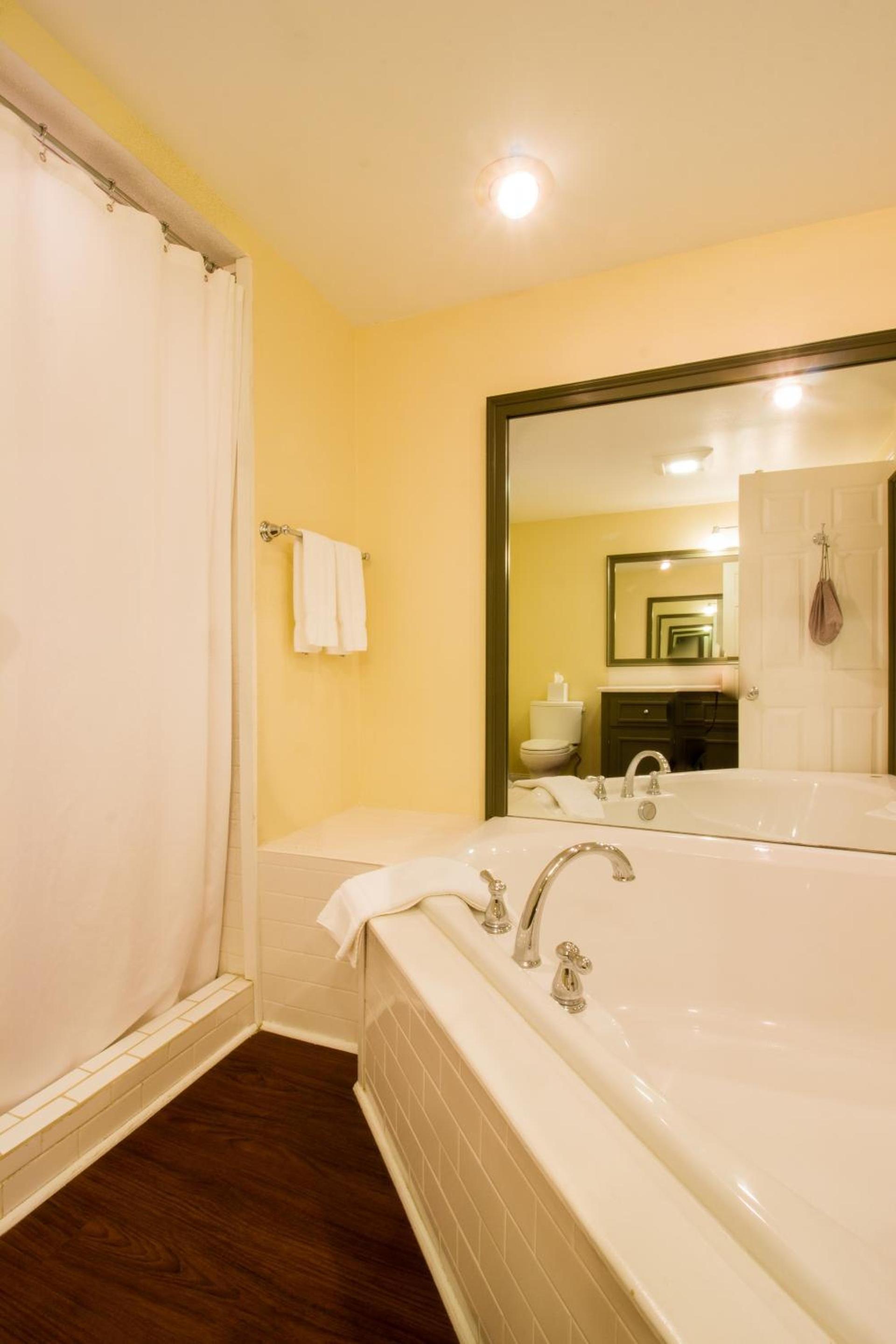 Kedron Valley Inn photo 80