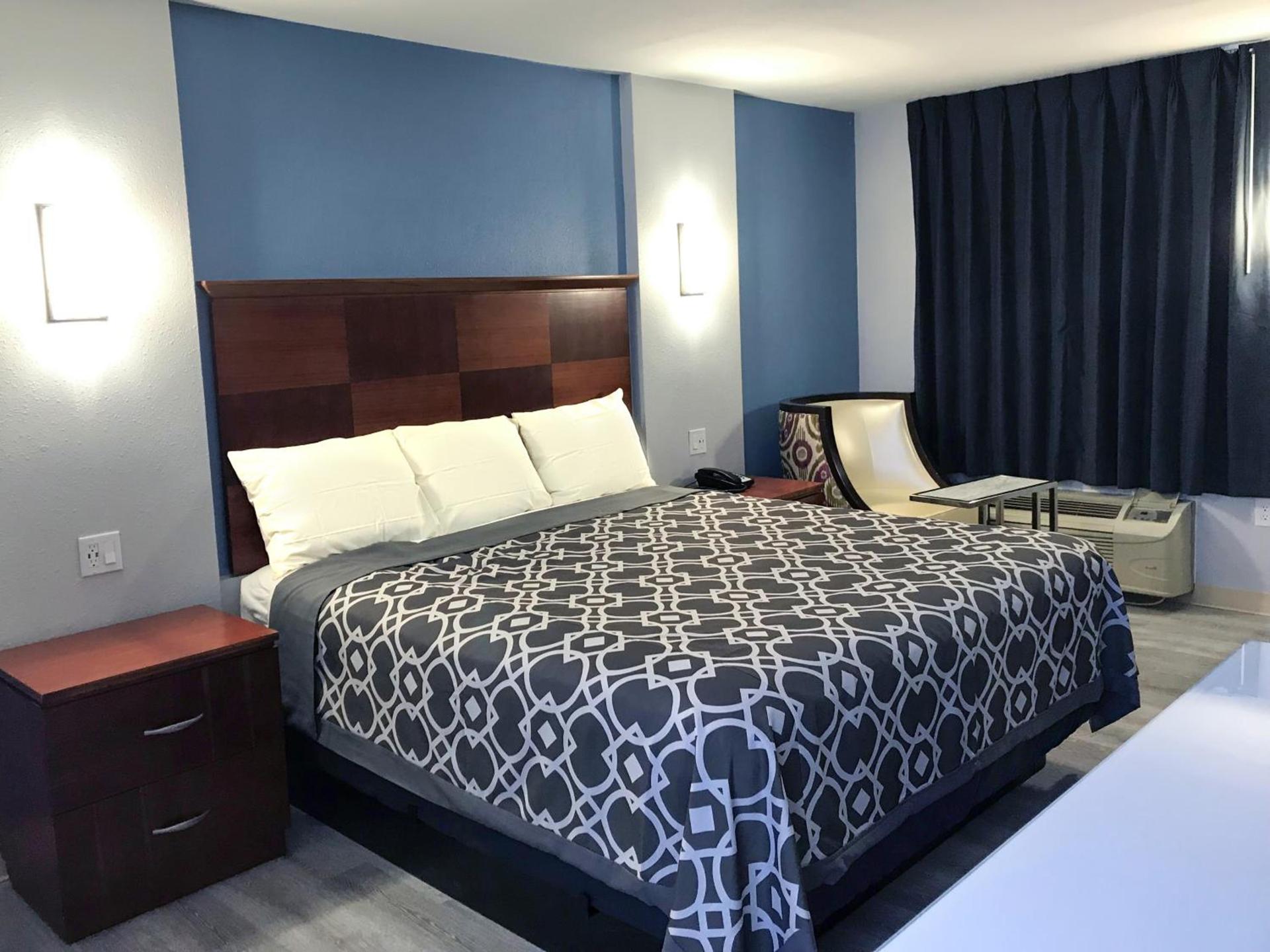 Americas Best Value Inn - Decatur photo 5