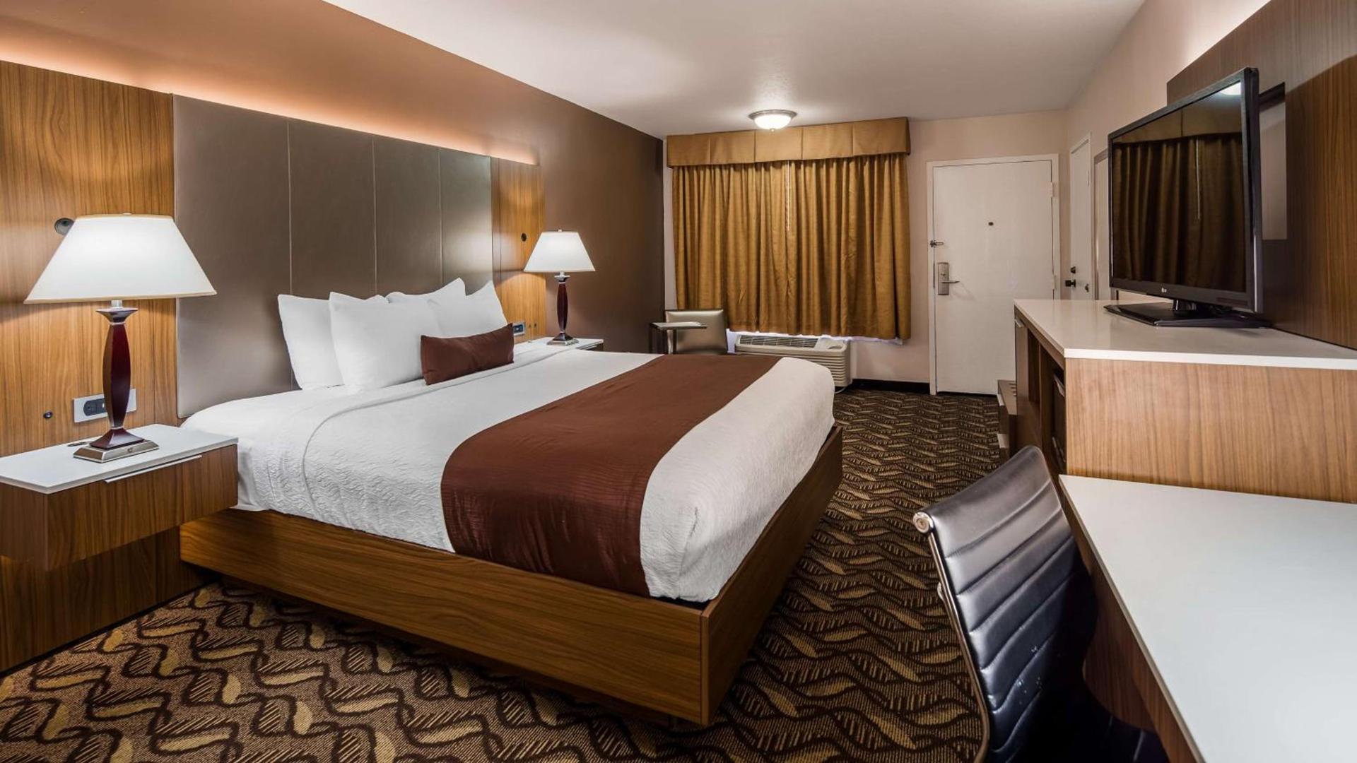 Best Western Airport Plaza Hotel – LAX Airport LA Stadium photo 9