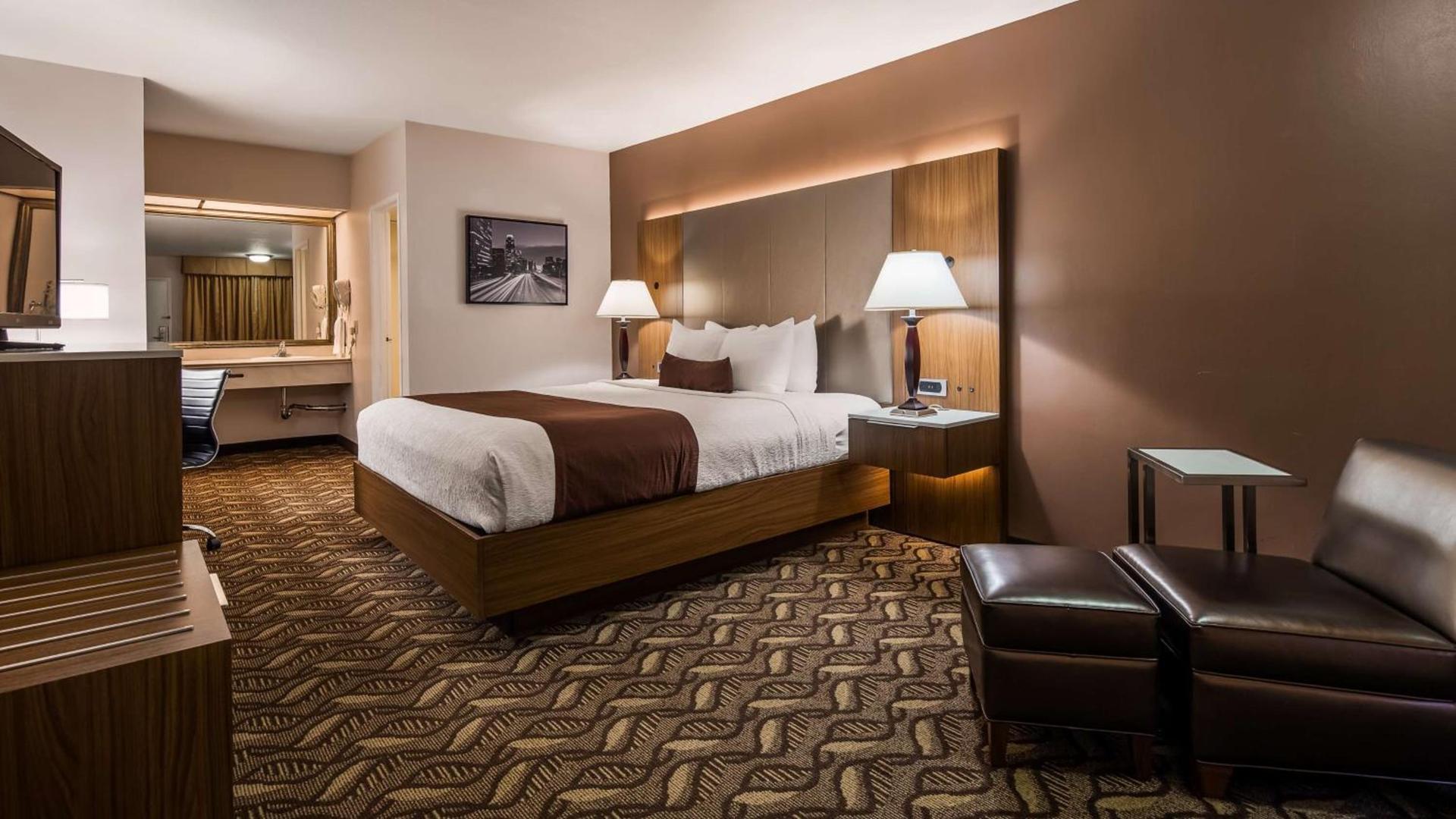 Best Western Airport Plaza Hotel – LAX Airport LA Stadium photo 4
