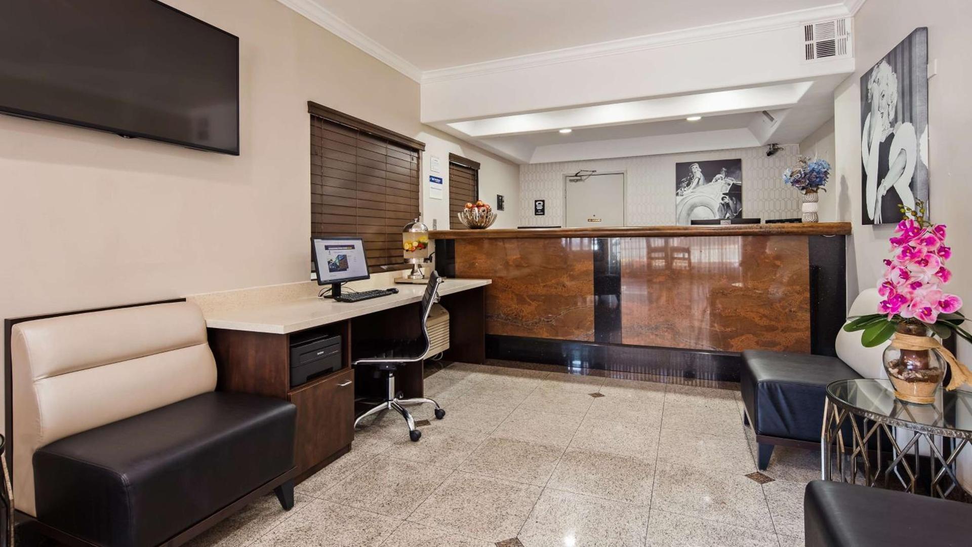 Best Western Hollywood Plaza Hotel - Walk of Fame Film City LA photo 2
