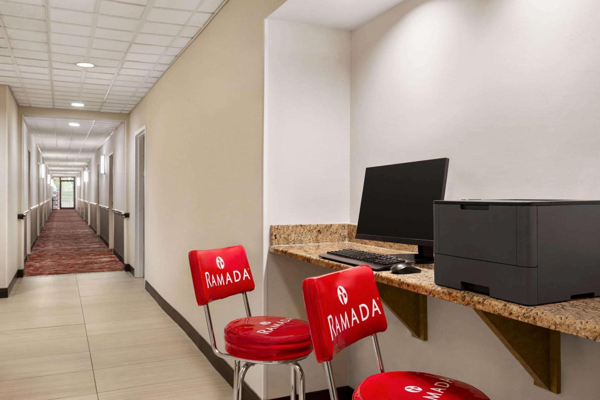 Ramada by Wyndham Suites Orlando Airport- Free Airport Shuttle photo 38