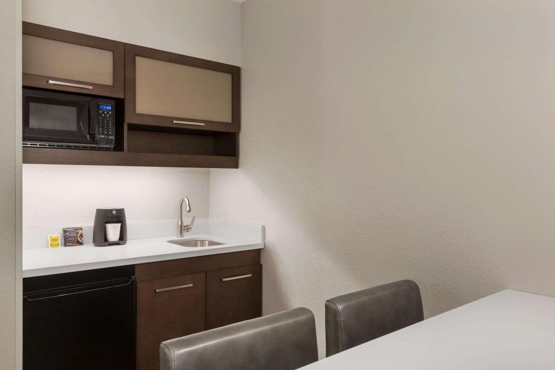 Ramada by Wyndham Suites Orlando Airport- Free Airport Shuttle photo 42