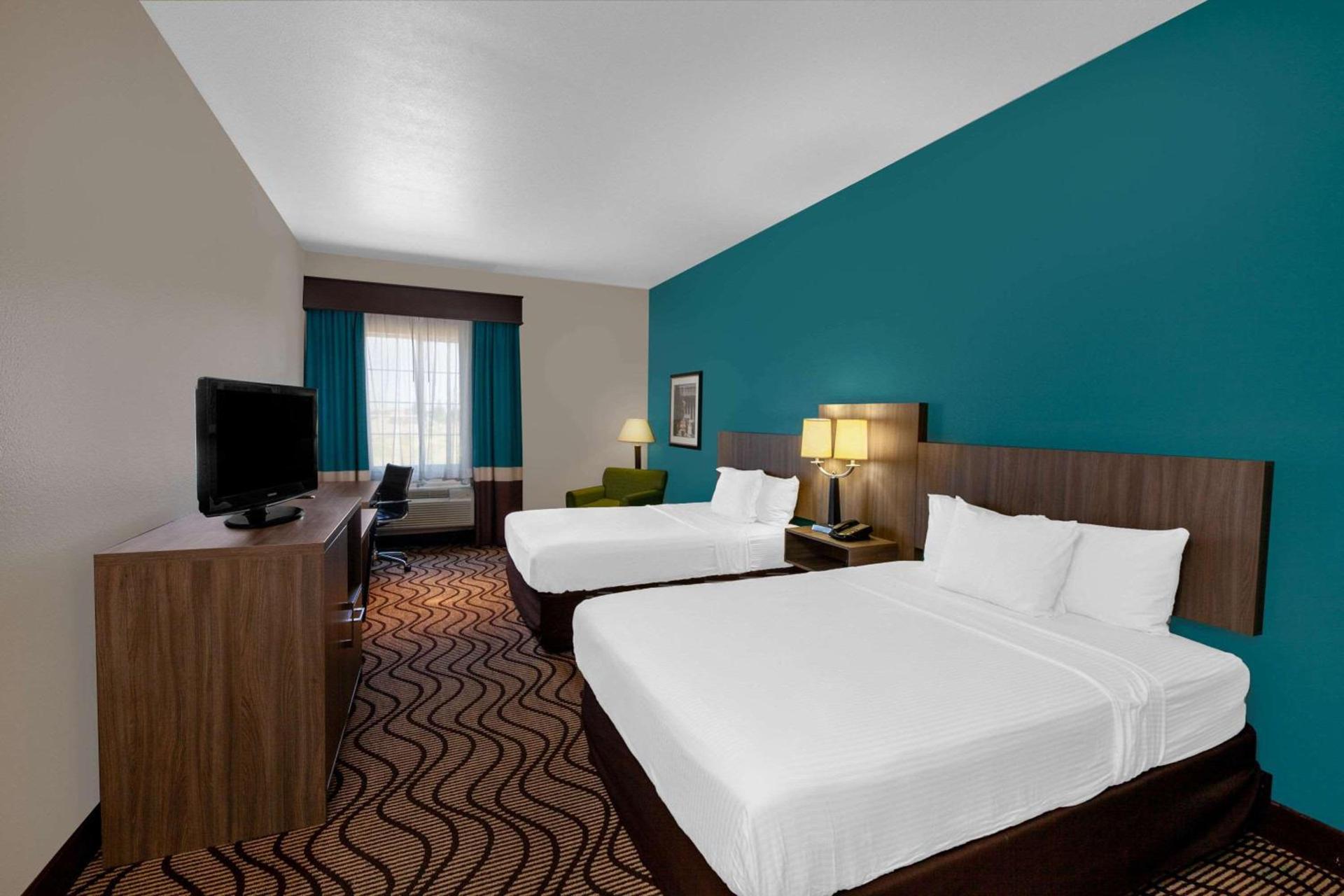 La Quinta by Wyndham Midland North photo 8