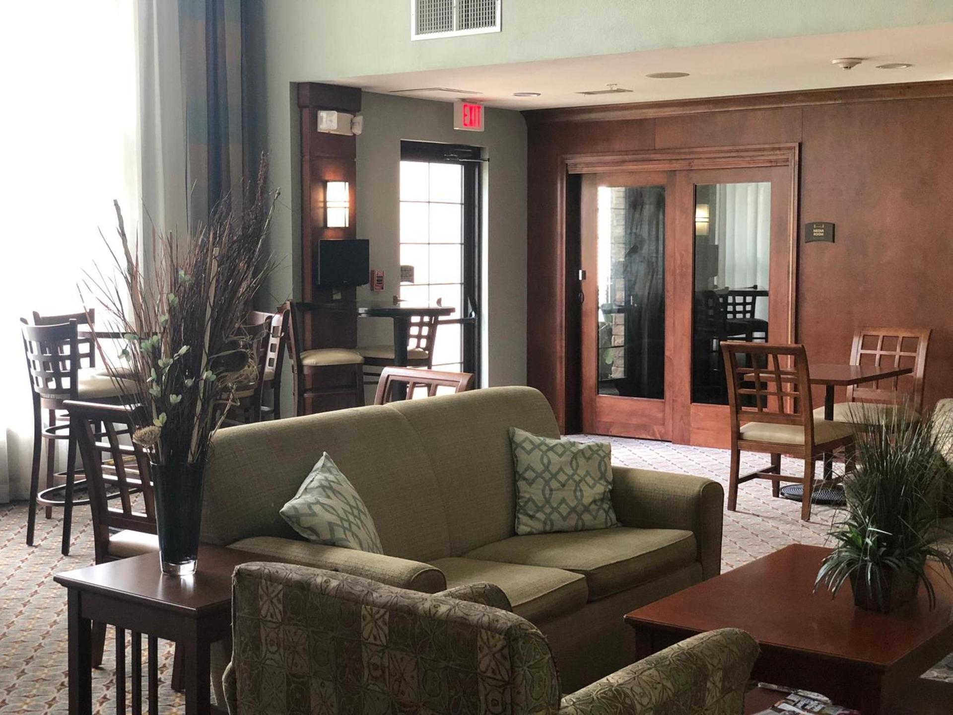 WeStay Suites - Covington/Mandeville photo 4